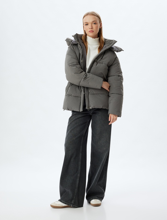  Şişme Mont Kapüşonlu Kapitoneli Fermuarlı Çıtçıt Düğmeli Cepli