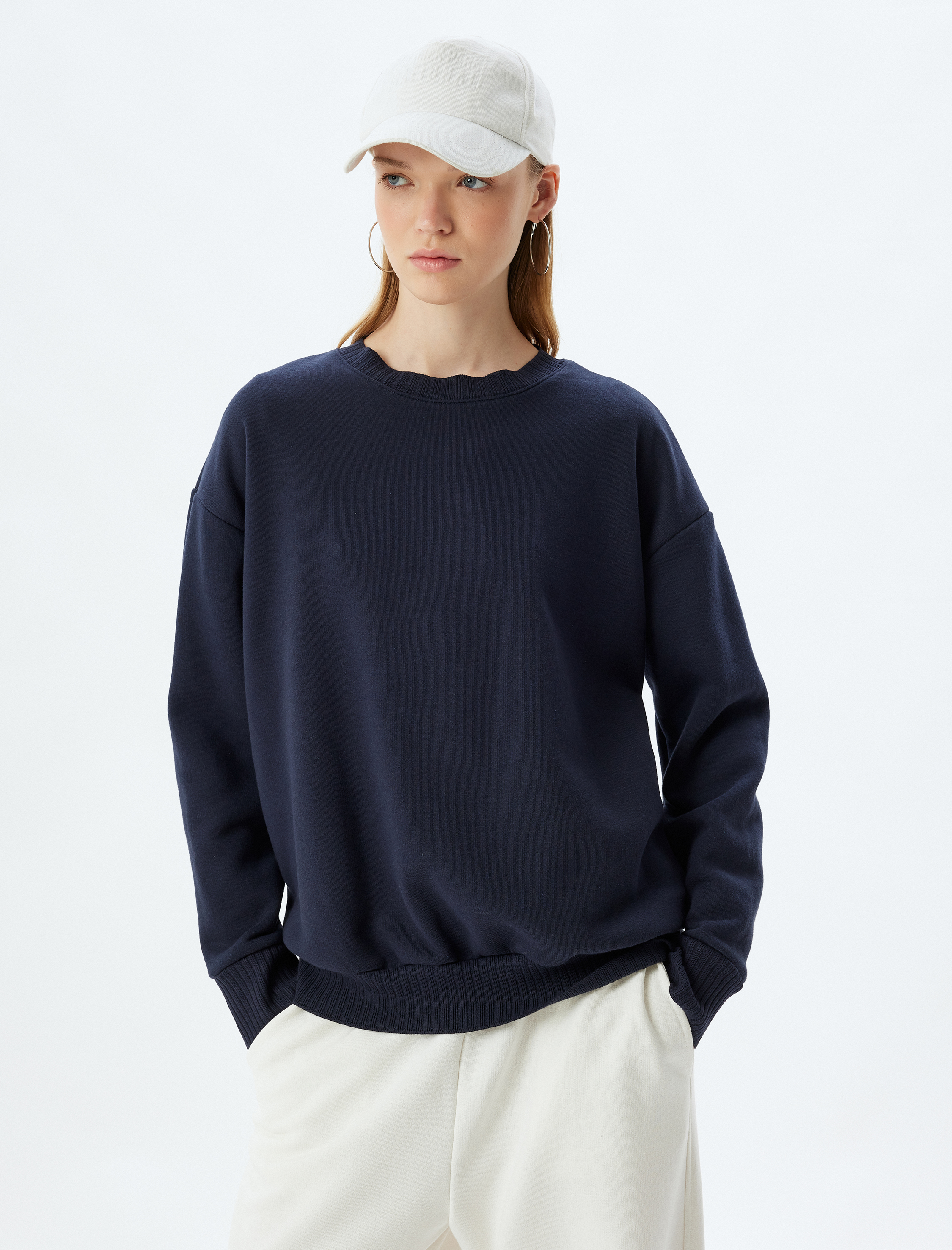   Şardonlu Basic Oversize Sweatshirt Uzun Kollu Bisiklet Yaka