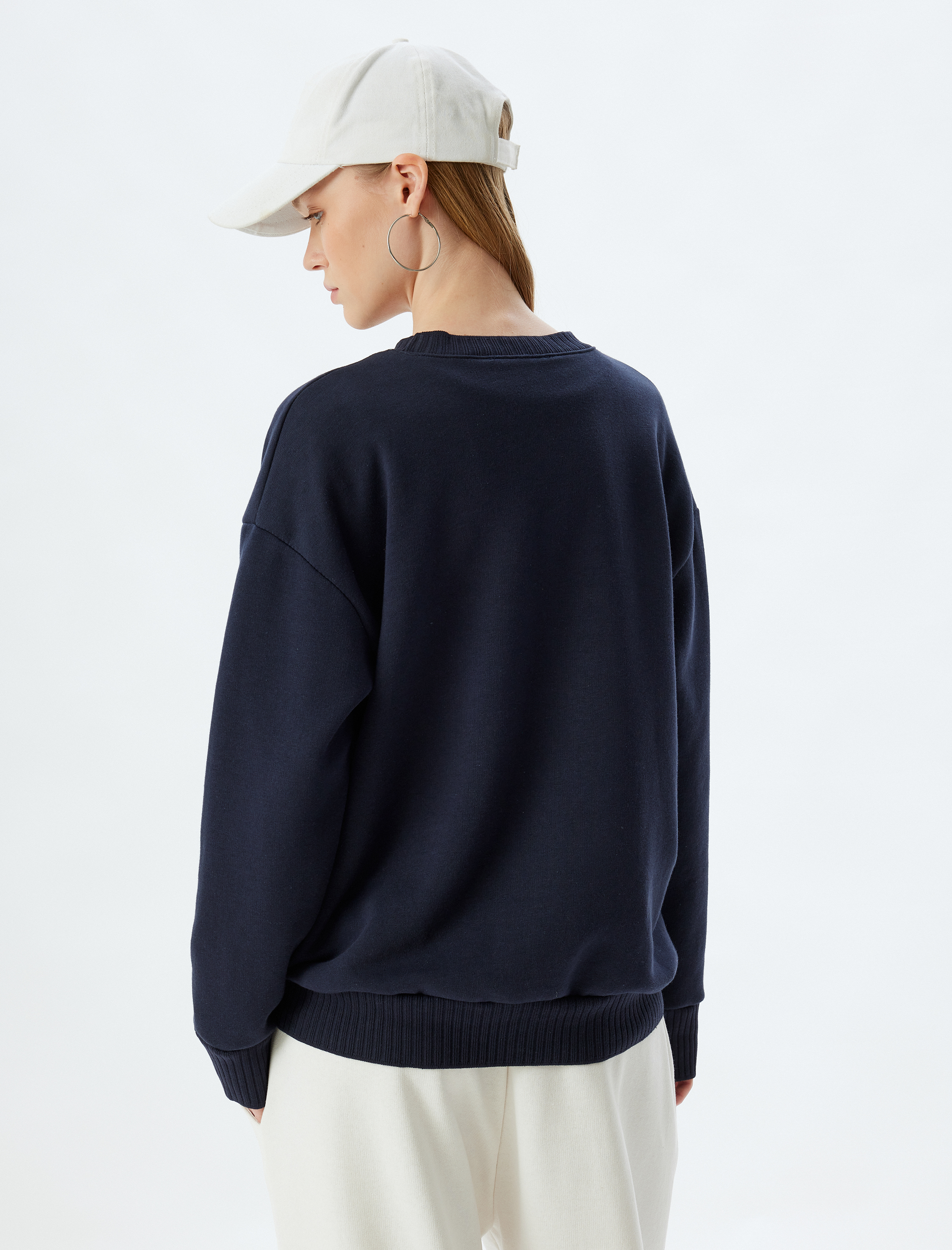   Şardonlu Basic Oversize Sweatshirt Uzun Kollu Bisiklet Yaka