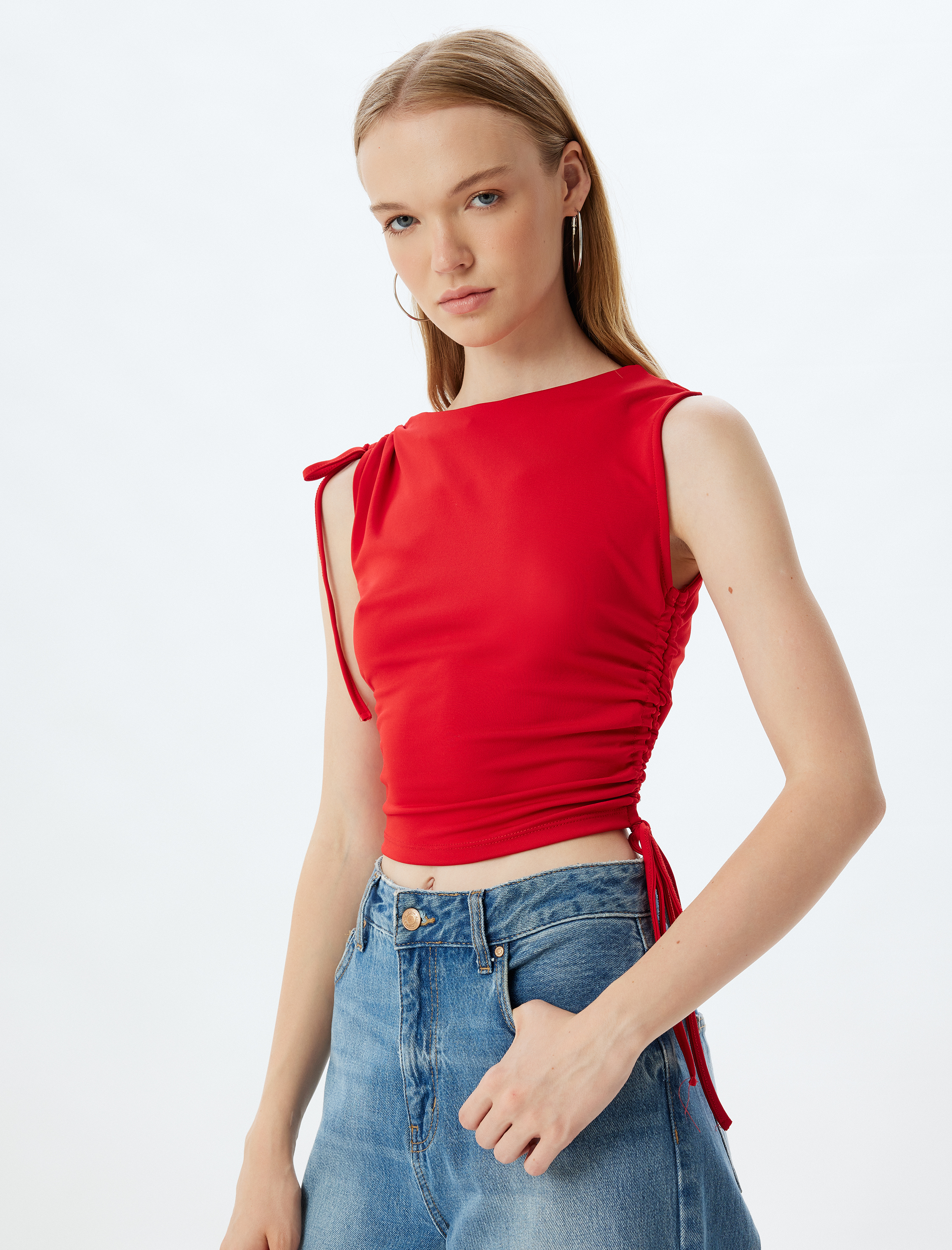 Drapeli Üst Bağcık Detaylı Kolsuz Bisiklet Yaka Slim Fit