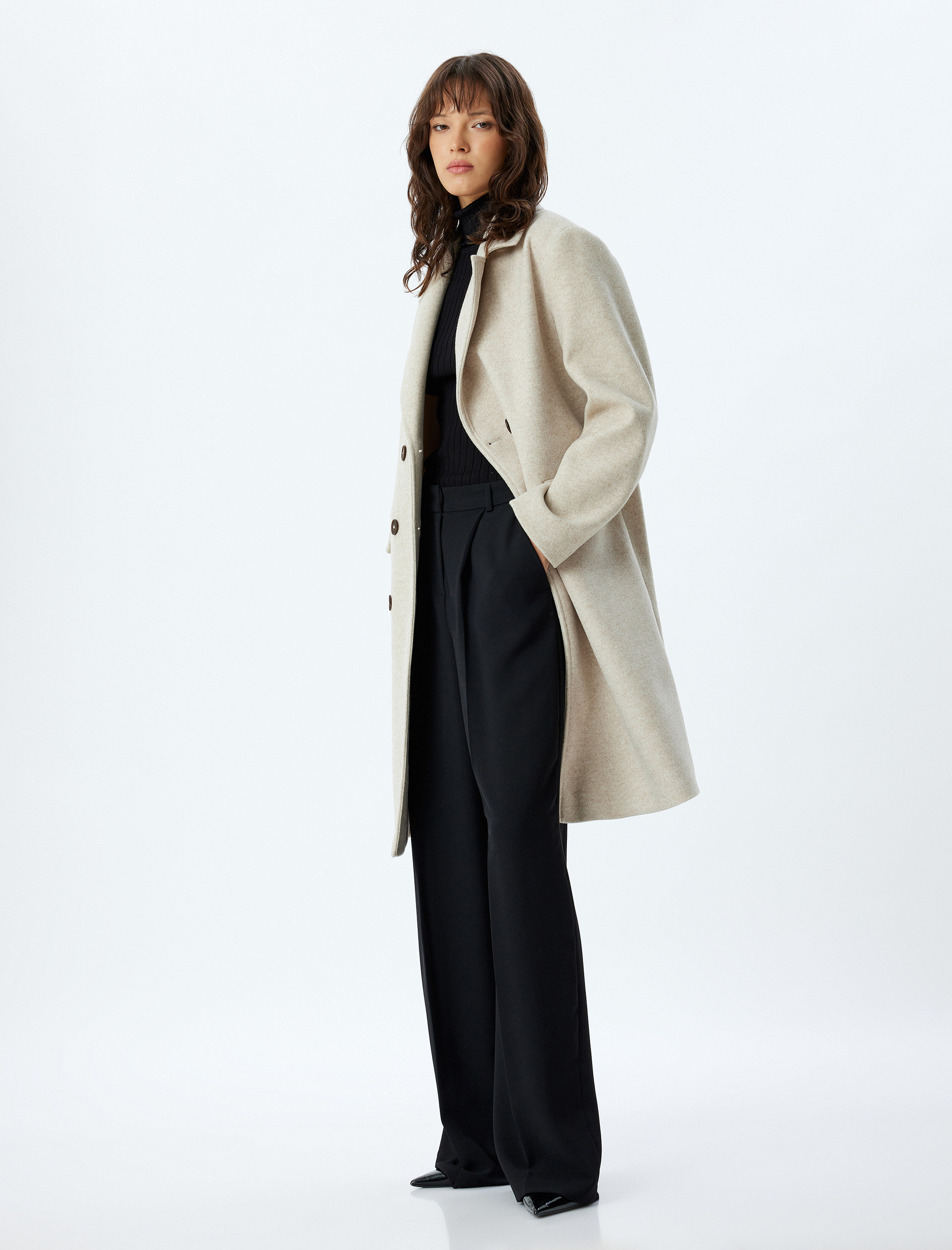   Kapaklı Cepli Kruvaze Uzun Kaşe Kaban