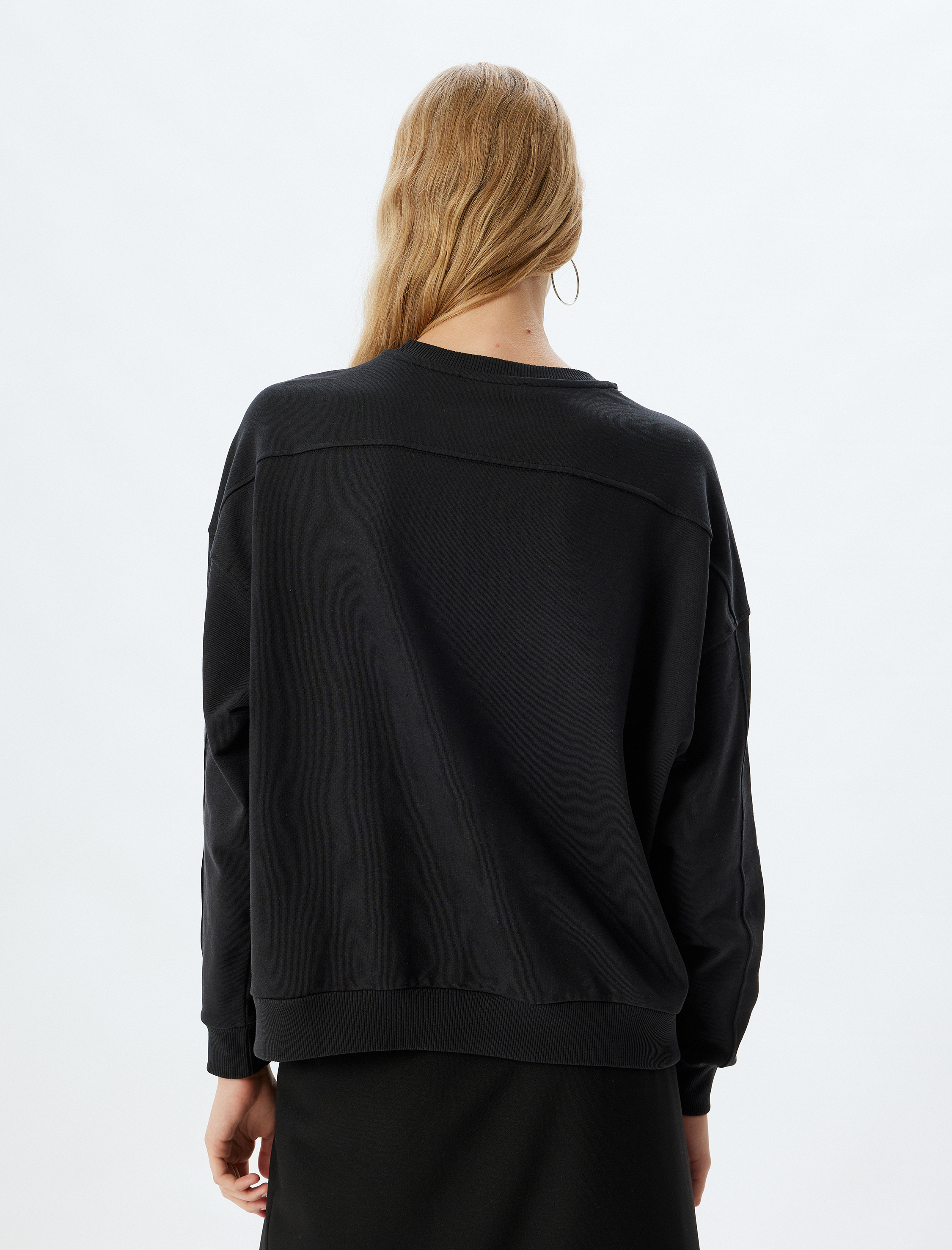   Oversize Sweatshirt Bisiklet Yaka Taş Detaylı Uzun Kollu Pamuklu