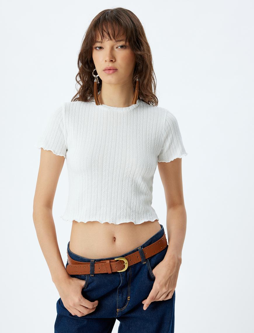   Crop Top Dokulu Kısa Kollu Bisiklet Yaka Slim Fit