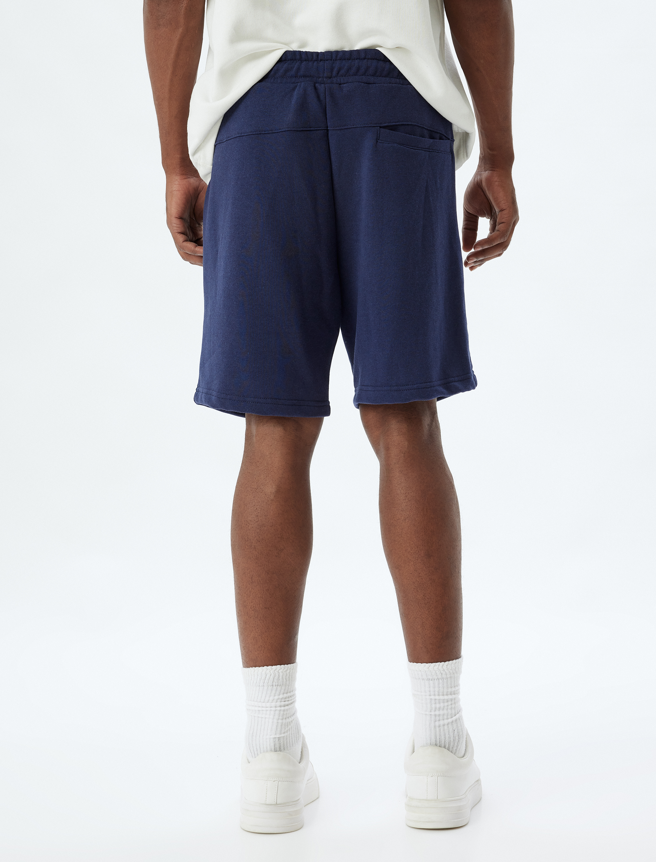   Slogan Baskılı Cepli Pamuk Karışımlı Beli Bağcıklı Oversize Spor Şort