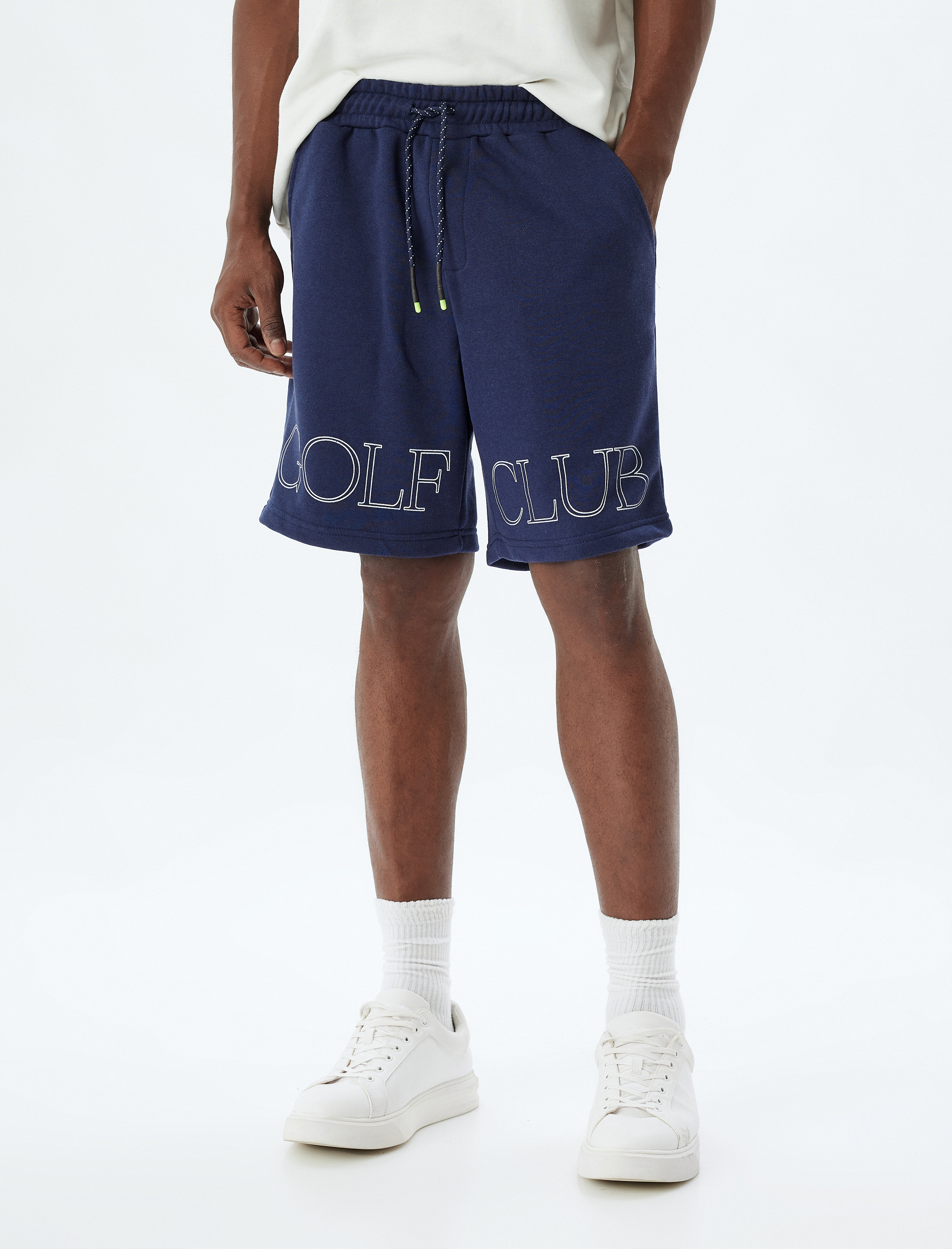   Slogan Baskılı Cepli Pamuk Karışımlı Beli Bağcıklı Oversize Spor Şort