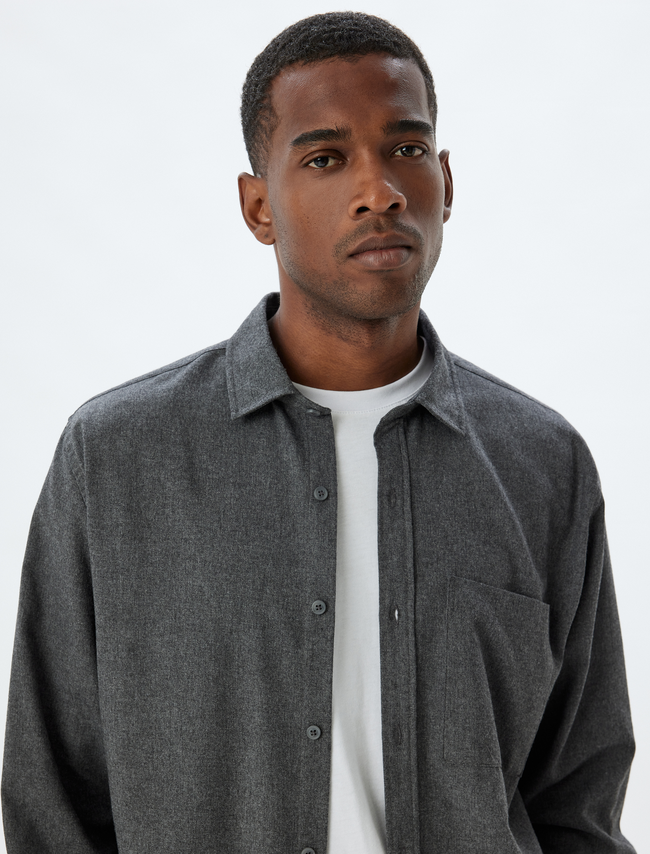   Klasik Gömlek Uzun Kollu Cep Detaylı Pamuk Karışımlı Regular Fit