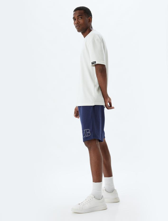  Slogan Baskılı Cepli Pamuk Karışımlı Beli Bağcıklı Oversize Spor Şort