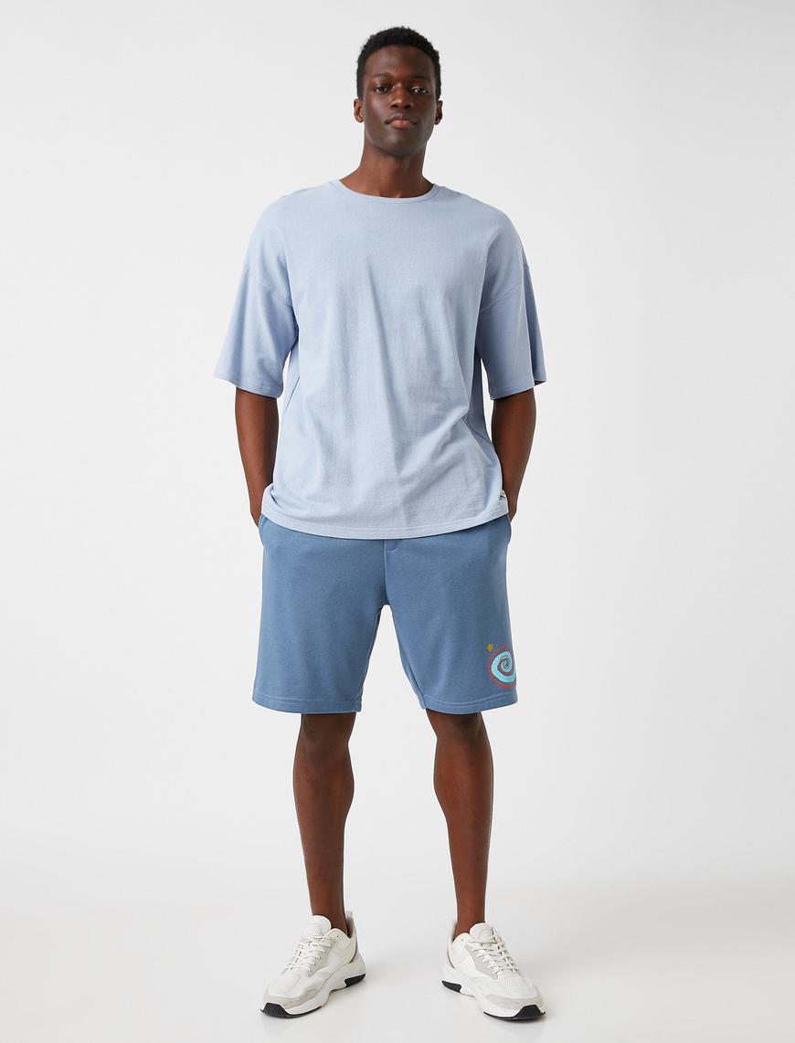   Slim Fit Baskılı Şort