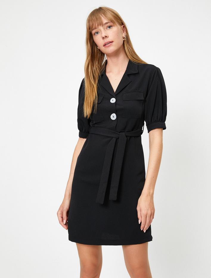  Cepli Kısa Kollu Düğmeli Kısa Elbise