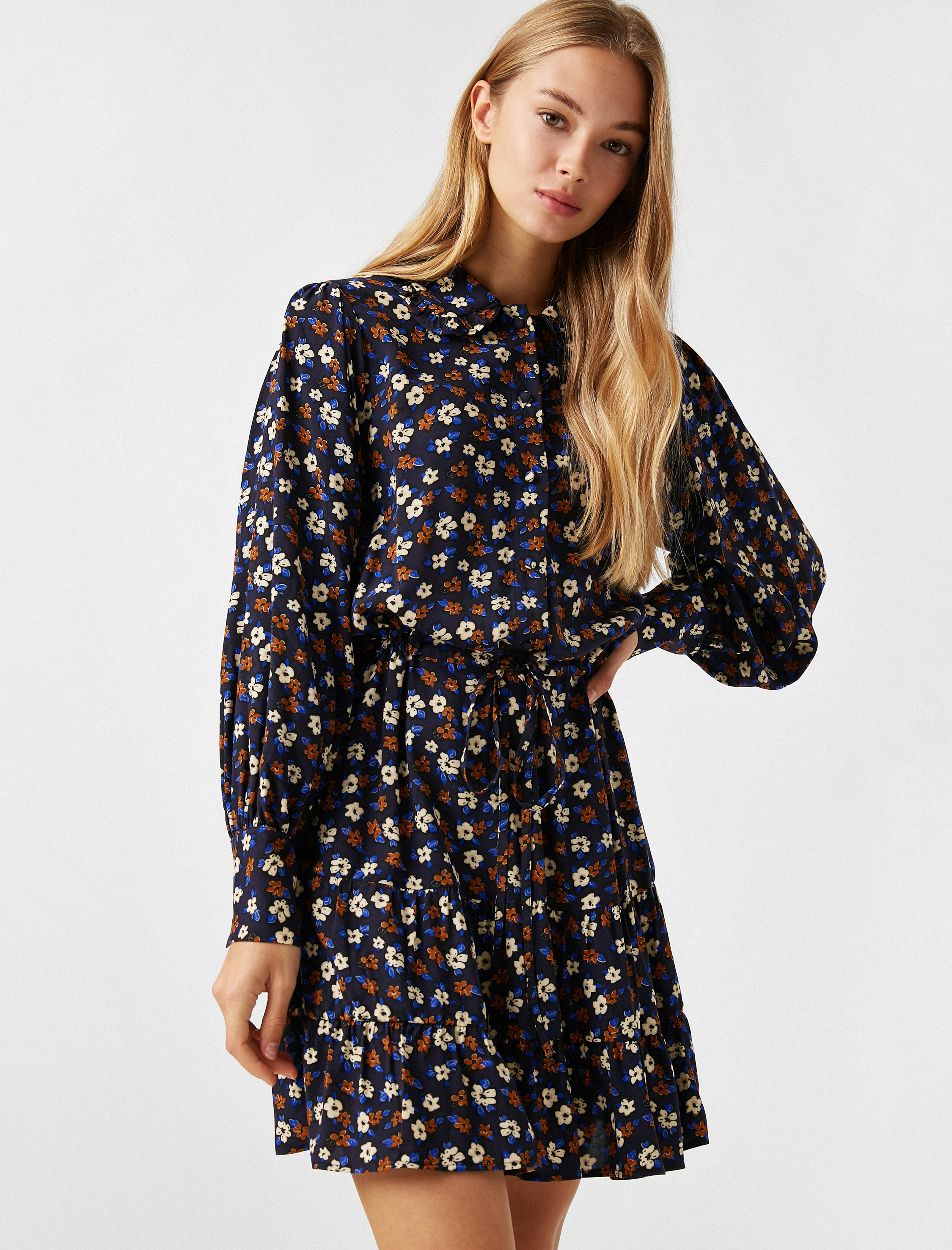   Gömlek Yaka Çiçek Desenli Kısa Elbise