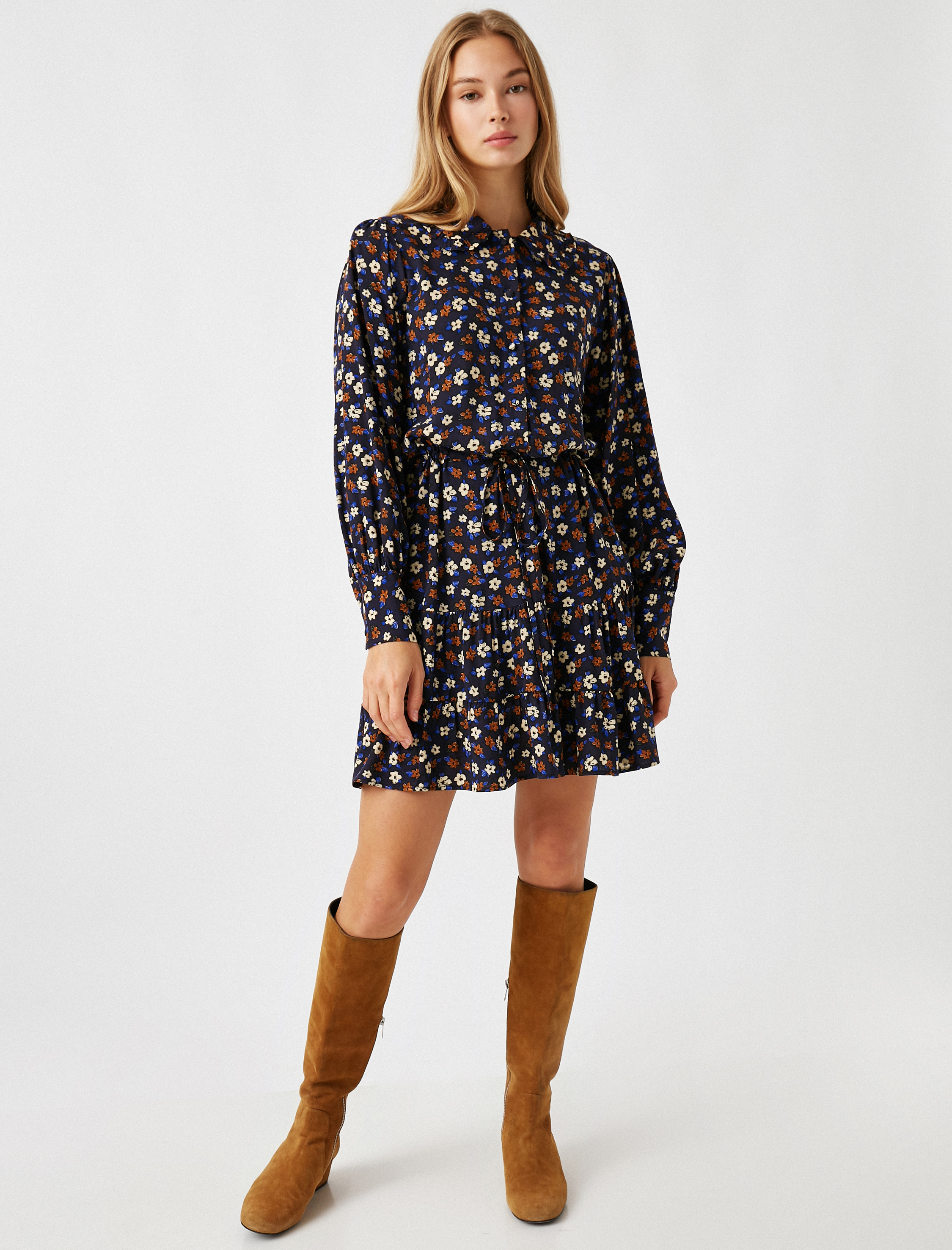   Gömlek Yaka Çiçek Desenli Kısa Elbise