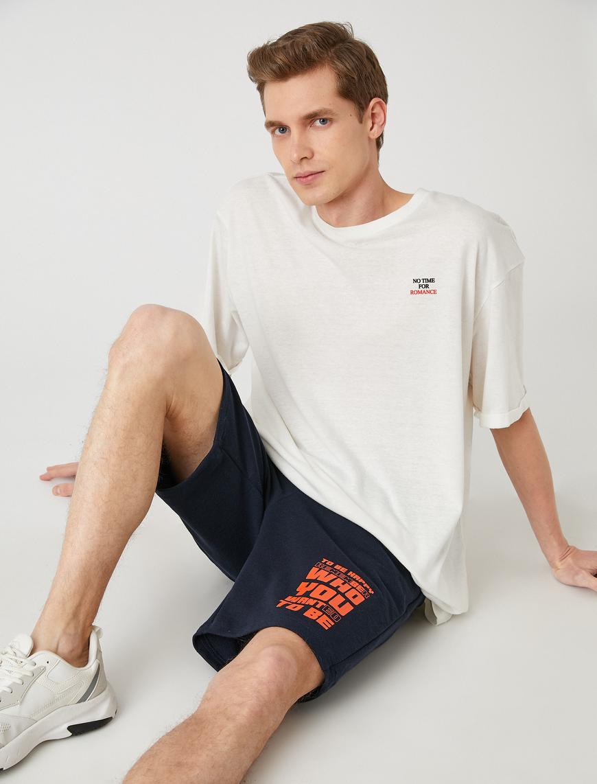   Slim Fit Baskılı Şort