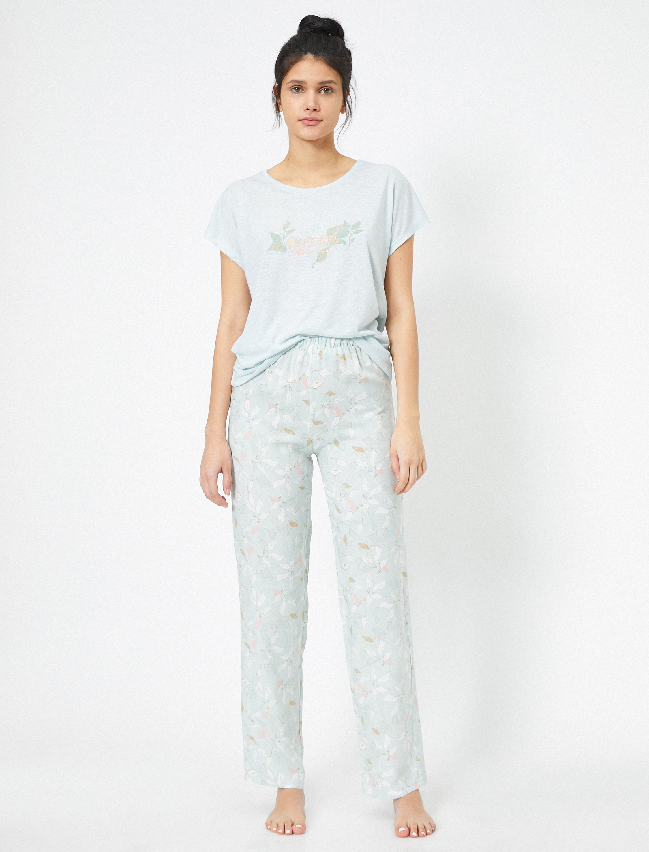   Kısa Kollu Pijama Takımı