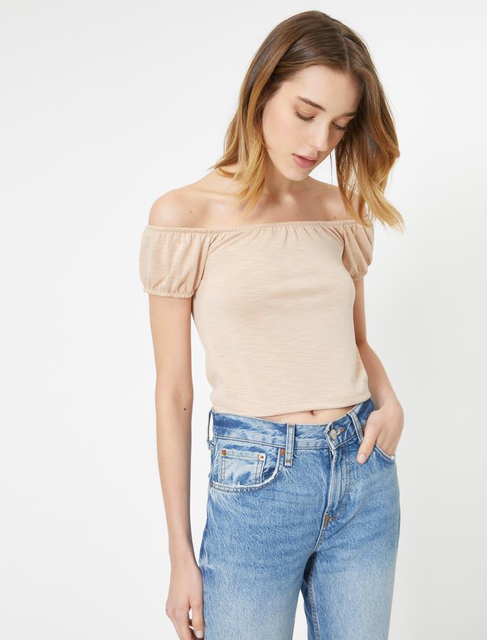  Omzu Açık Tişört Kısa Kollu