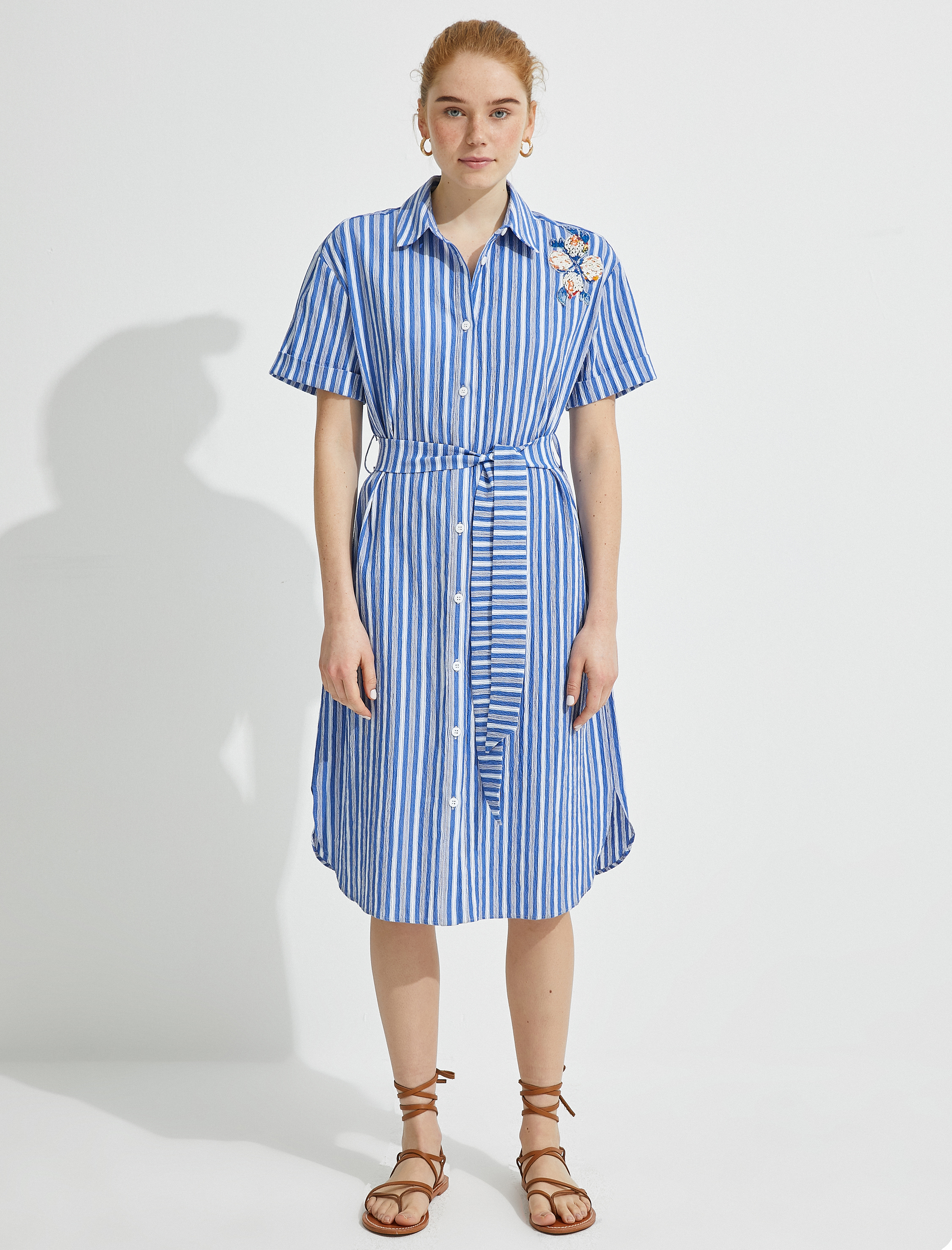   El Emeği Elbise Boncuk İşlemeli Çizgili Kısa Kollu Gömlek Yaka Kuşaklı