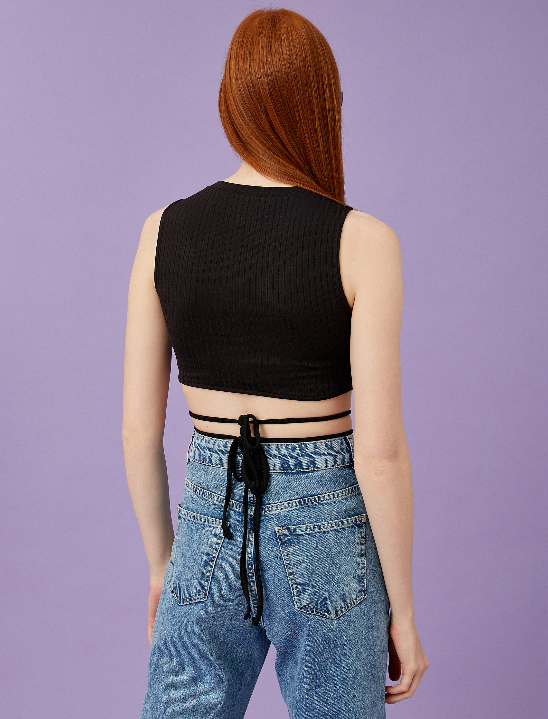   Bel Detaylı Atlet Halter Yaka