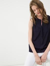 Kayık Yaka Bluz Düğme Detaylı