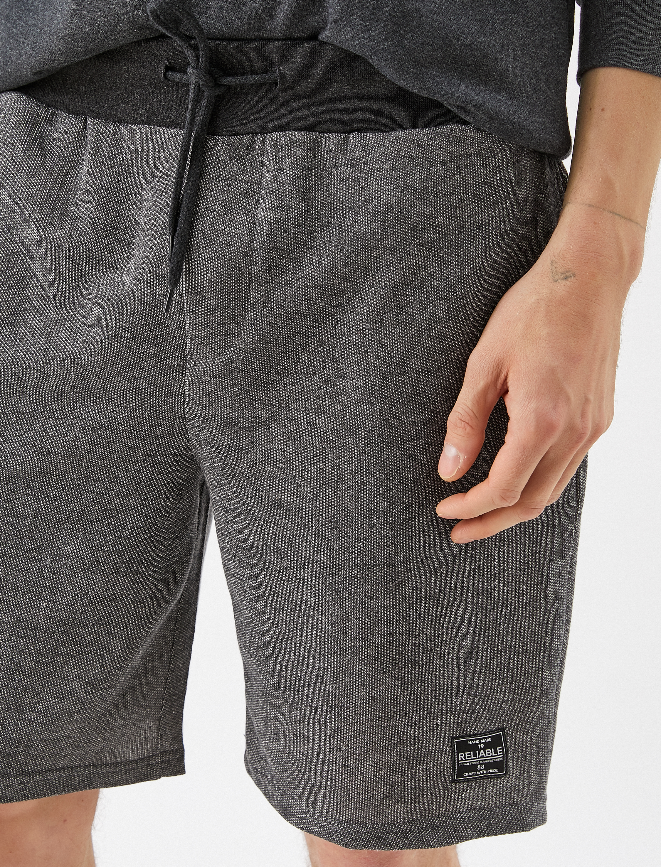   Basic Pamuklu Bermuda Şort