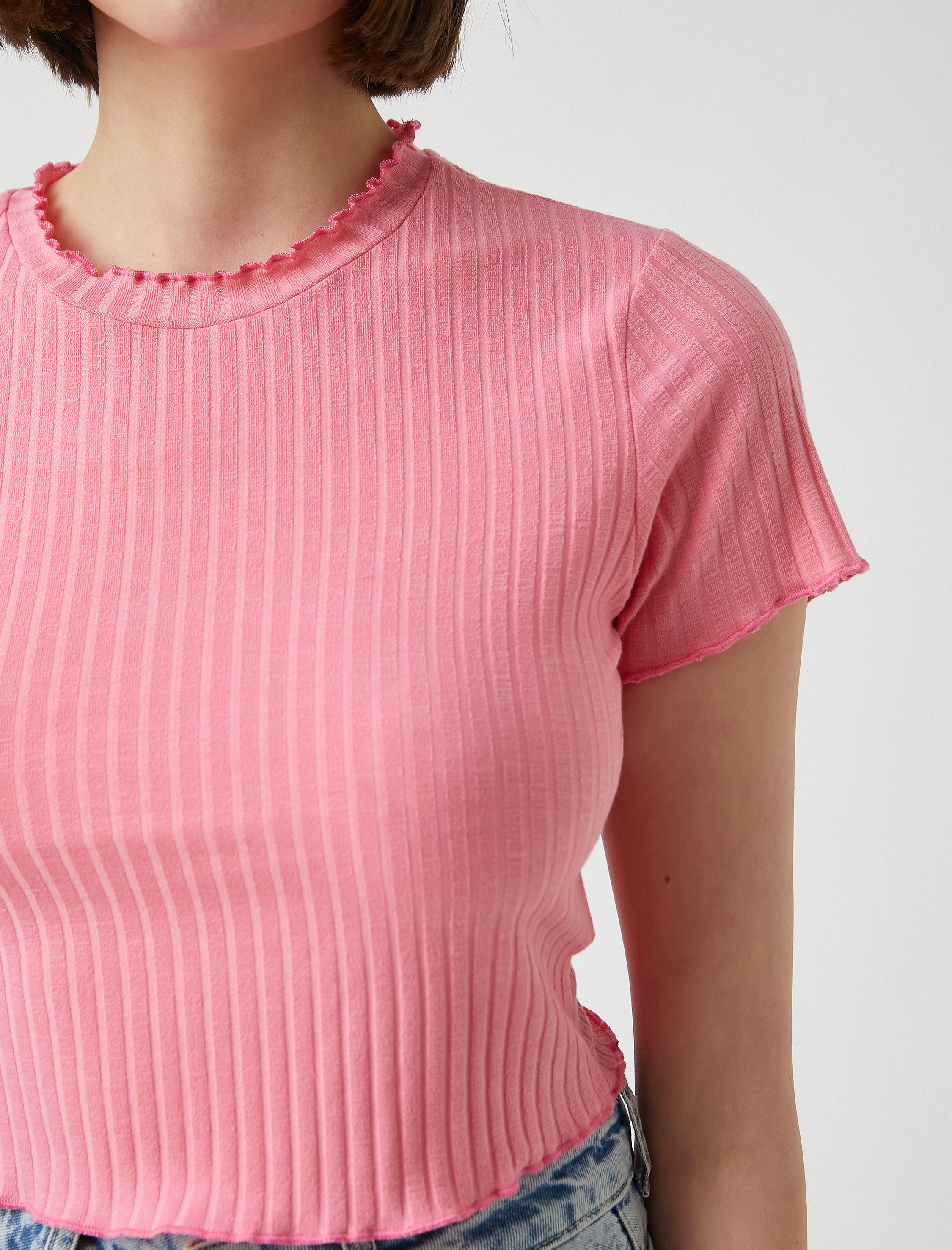   Bisiklet Yaka Kısa Kollu Crop Tişört