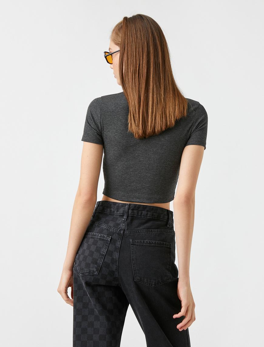   Kısa Kollu Crop Tişört
