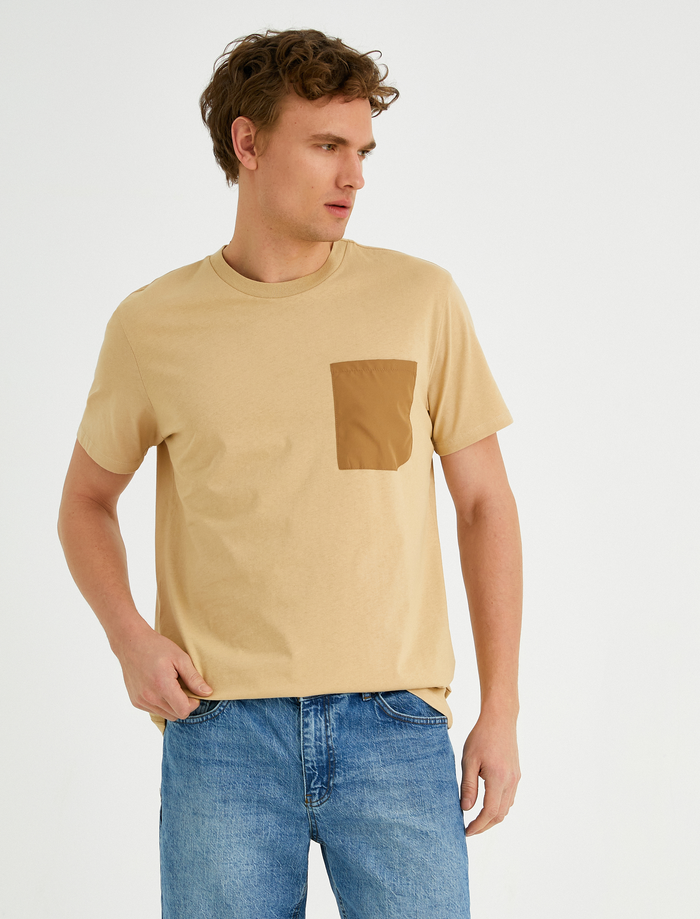   Standart Fit Cepli Tişört