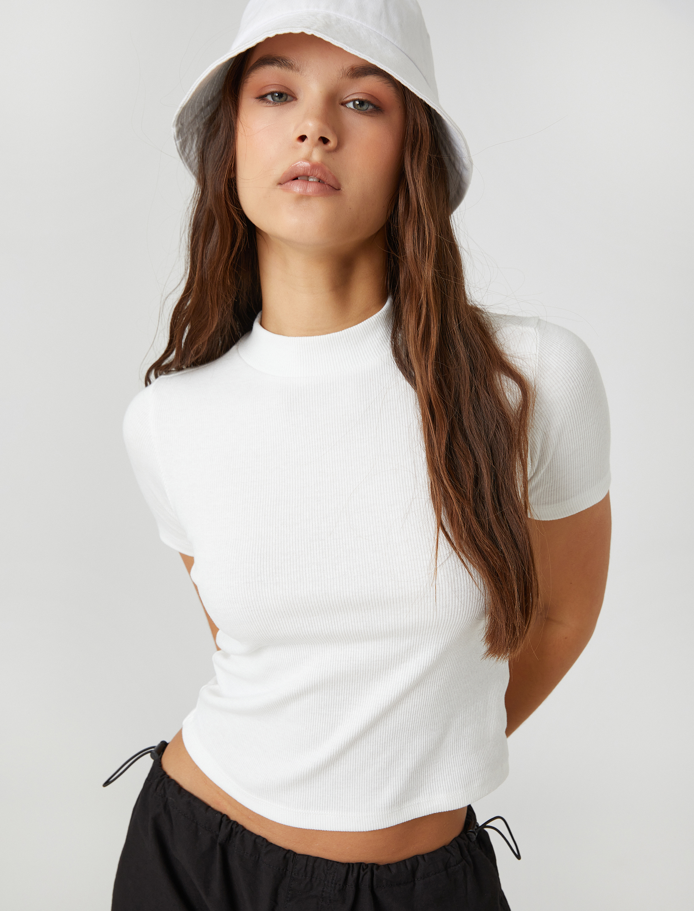   Basic Crop Tişört Kısa Kollu Dik Yaka