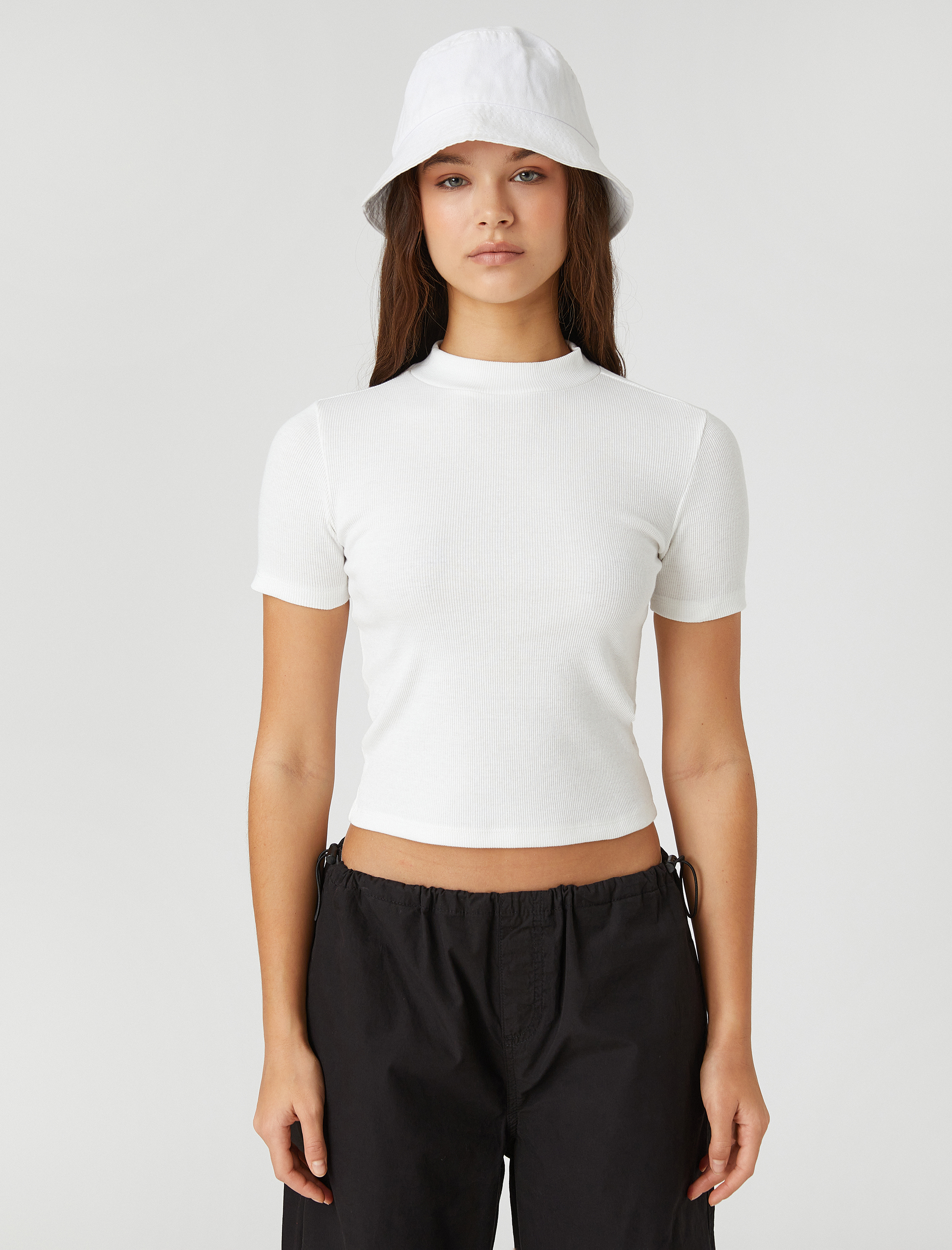   Basic Crop Tişört Kısa Kollu Dik Yaka