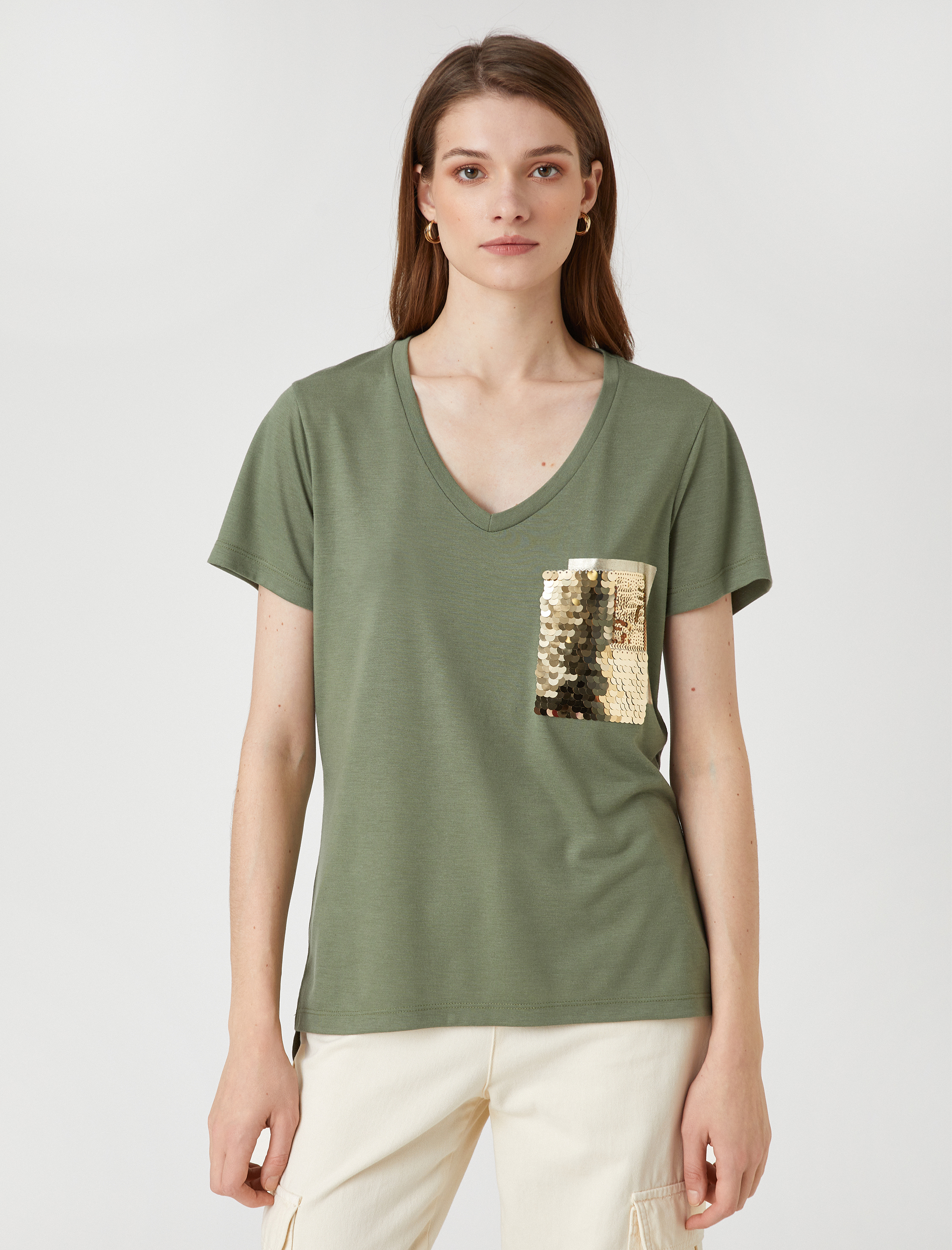   Payet İşlemeli Tişört Kısa Kollu V Yaka