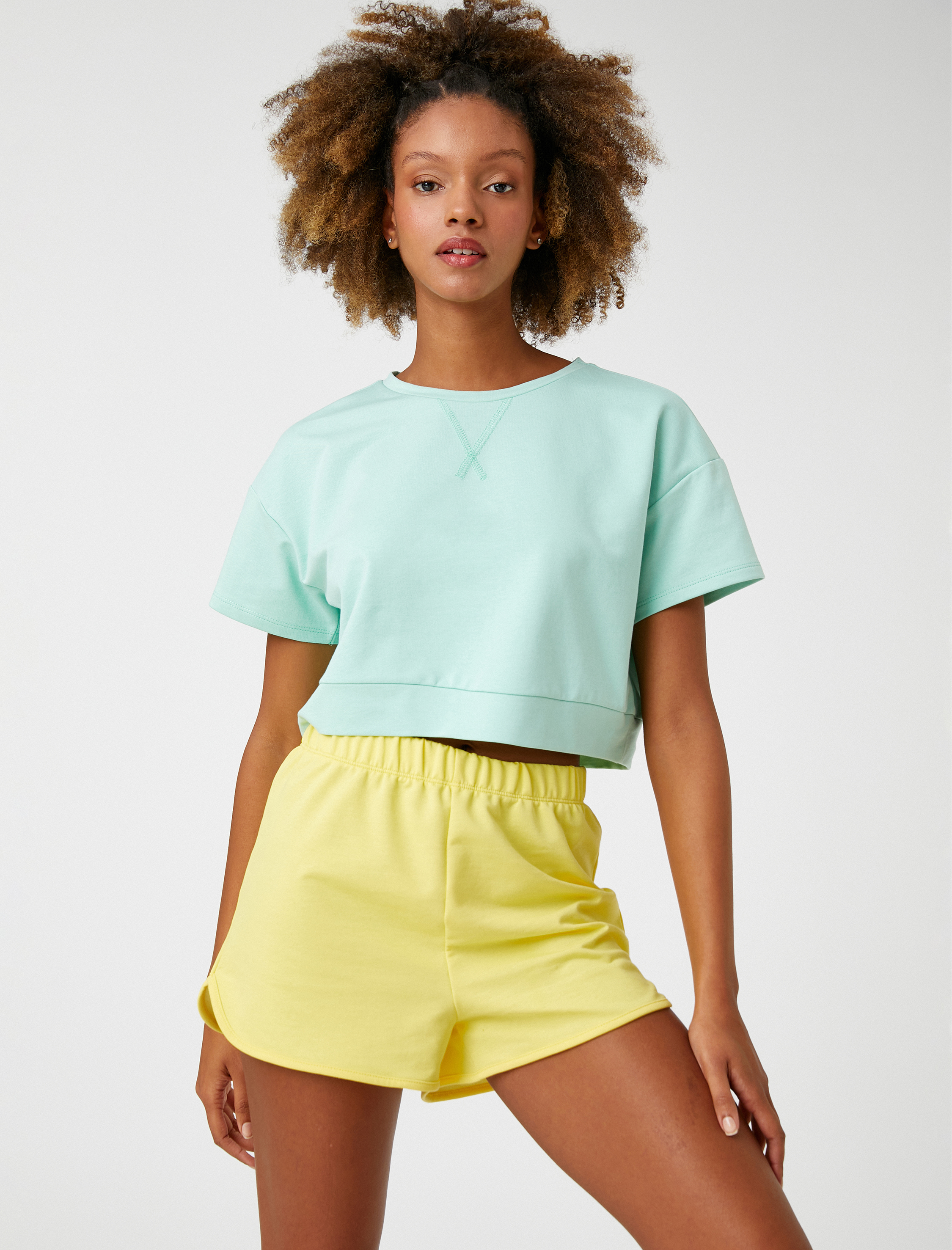   Mini Spor Şort Beli Lastikli