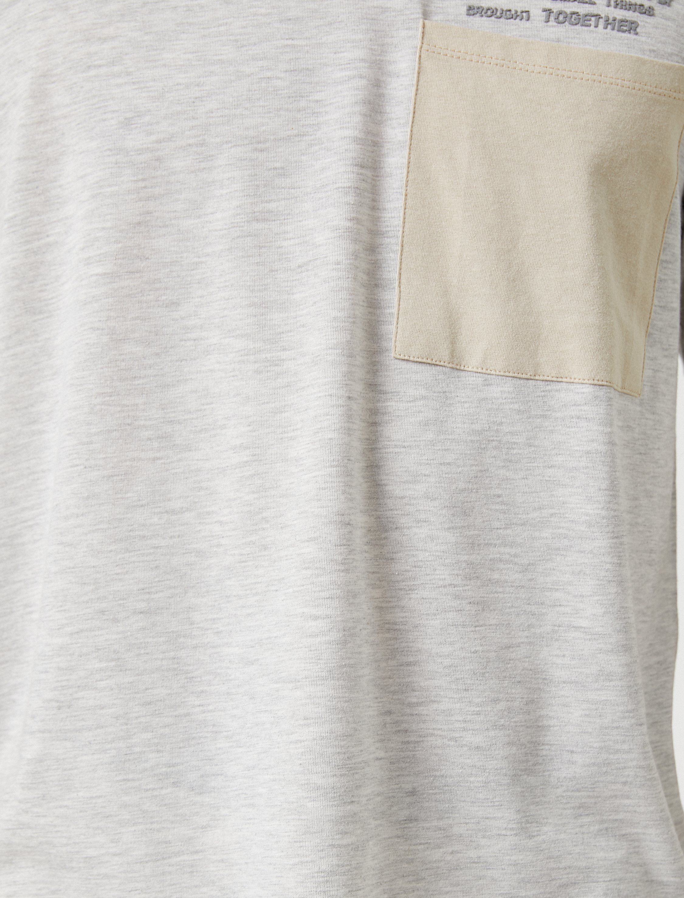   Slogan İşlemeli Tişört Cep Detaylı Bisiklet Yaka