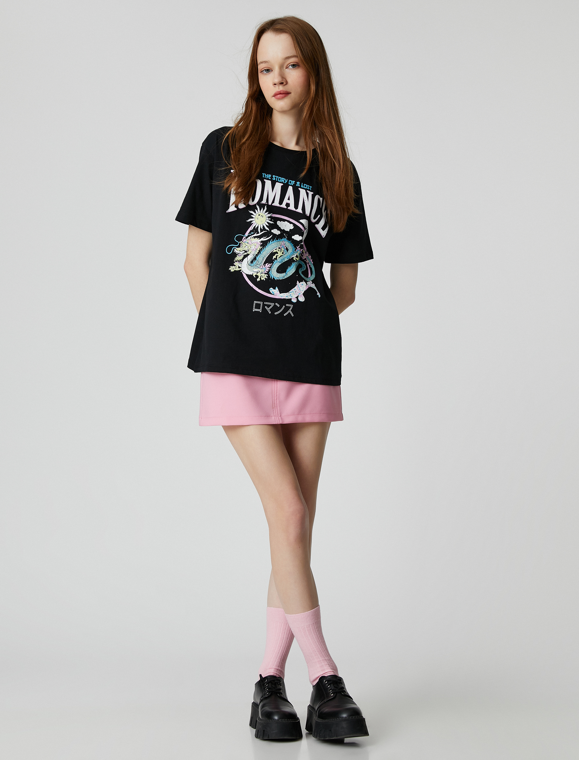   Kısa Kollu Tişört Bisiklet Yaka Uzak Doğu Baskılı