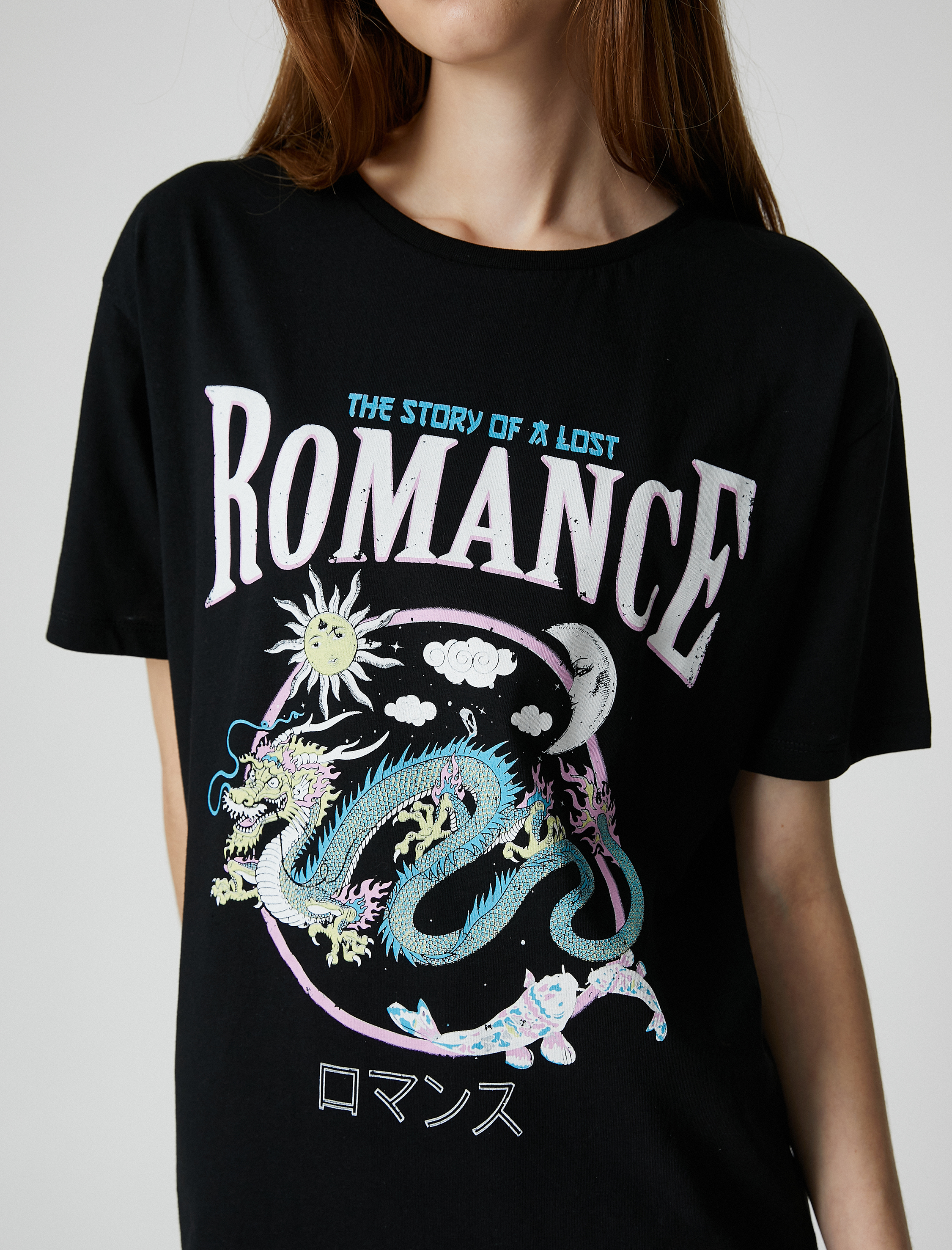   Kısa Kollu Tişört Bisiklet Yaka Uzak Doğu Baskılı