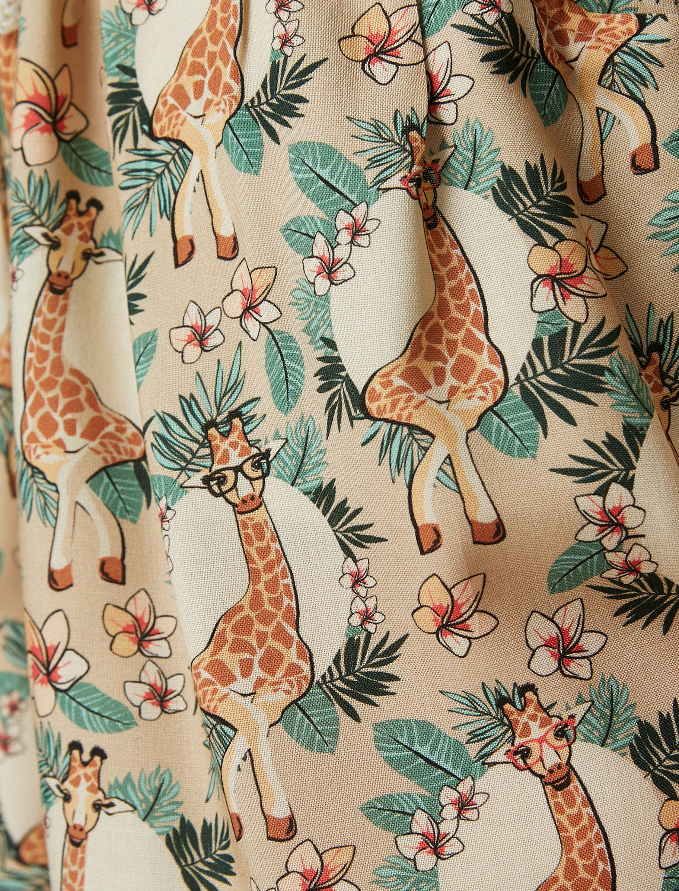   Desenli Şort Etek Kemer Detaylı Rahat Kesim