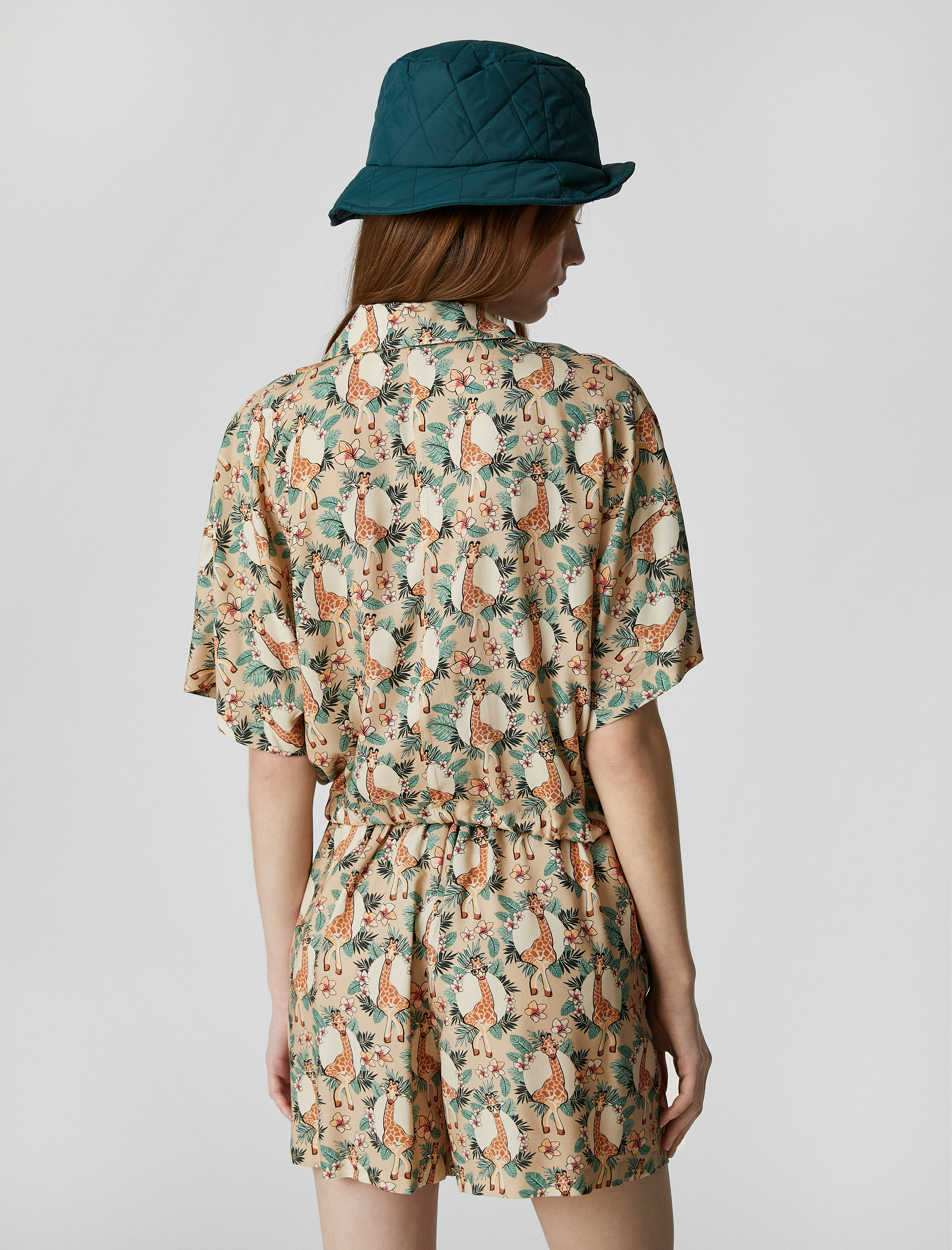   Desenli Gömlek Rahat Kesim Kısa Kollu Düğmeli