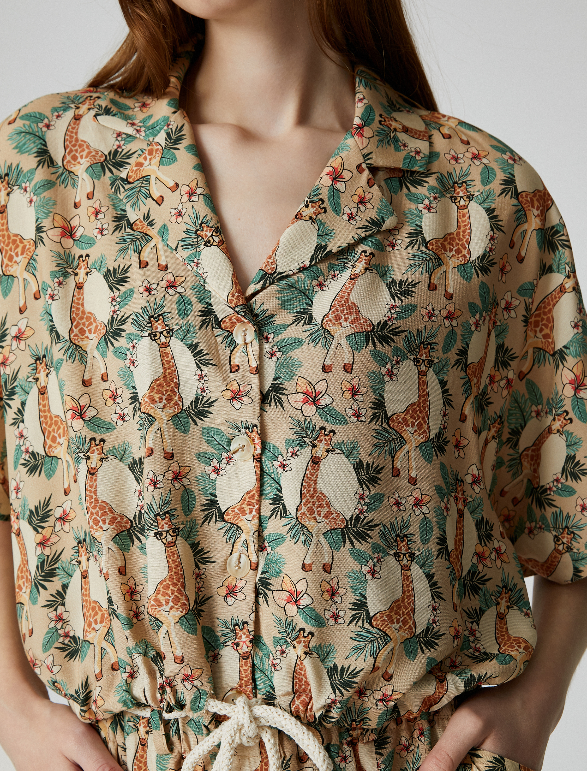   Desenli Gömlek Rahat Kesim Kısa Kollu Düğmeli