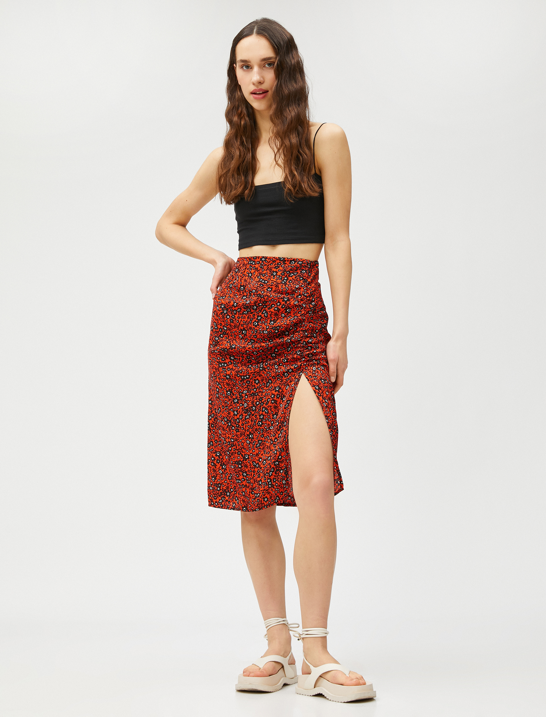   Midi Etek Çiçekli Yırtmaç Detaylı Drapeli