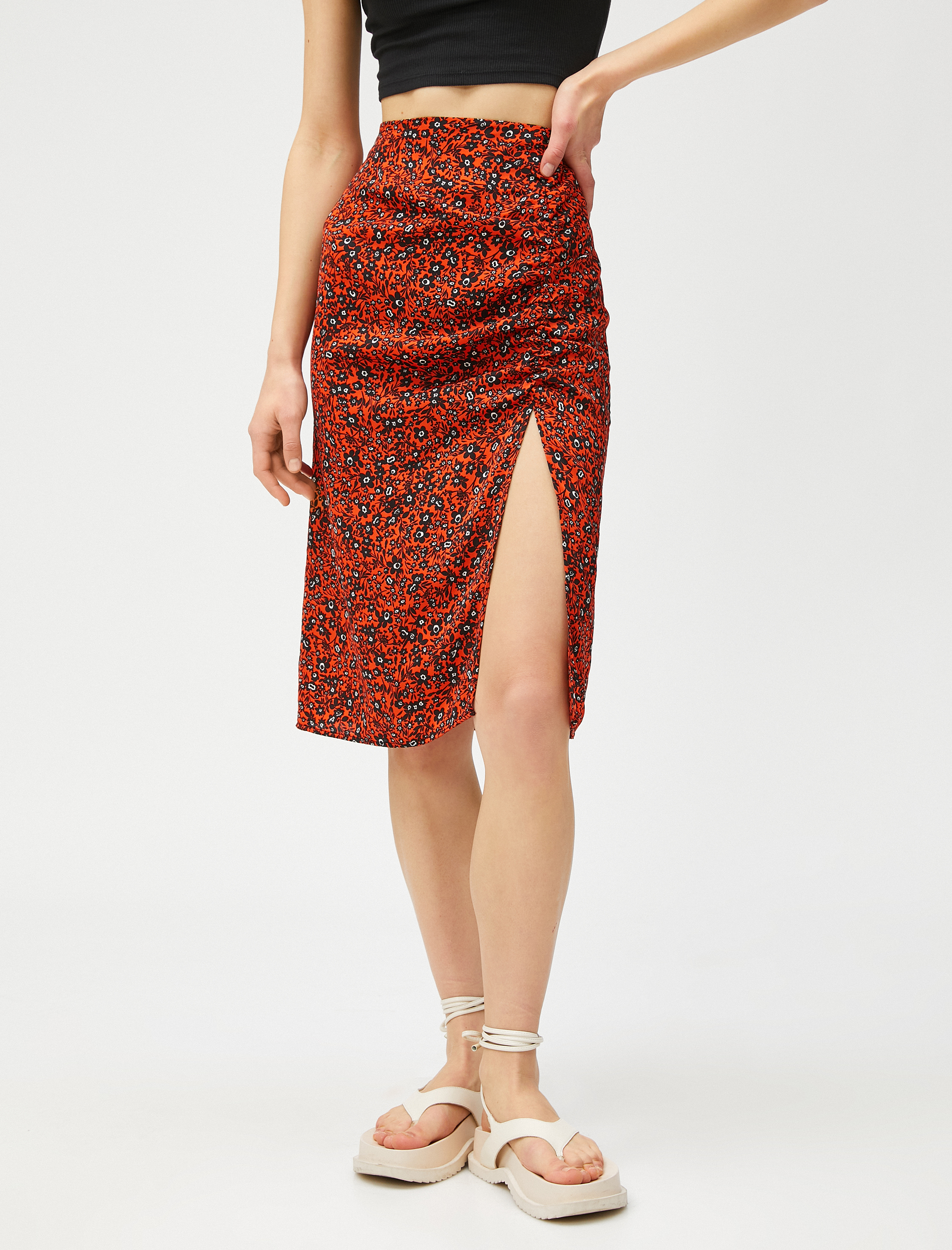   Midi Etek Çiçekli Yırtmaç Detaylı Drapeli