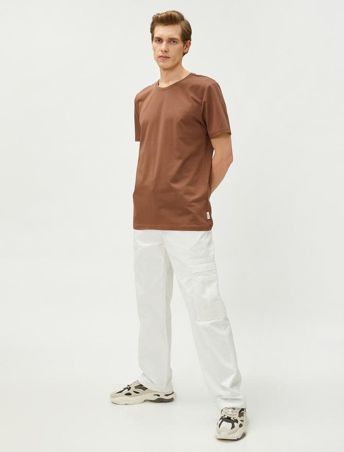  Basic Tişört Etiket Detaylı Kısa Kollu Bisiklet Yaka Pamuklu