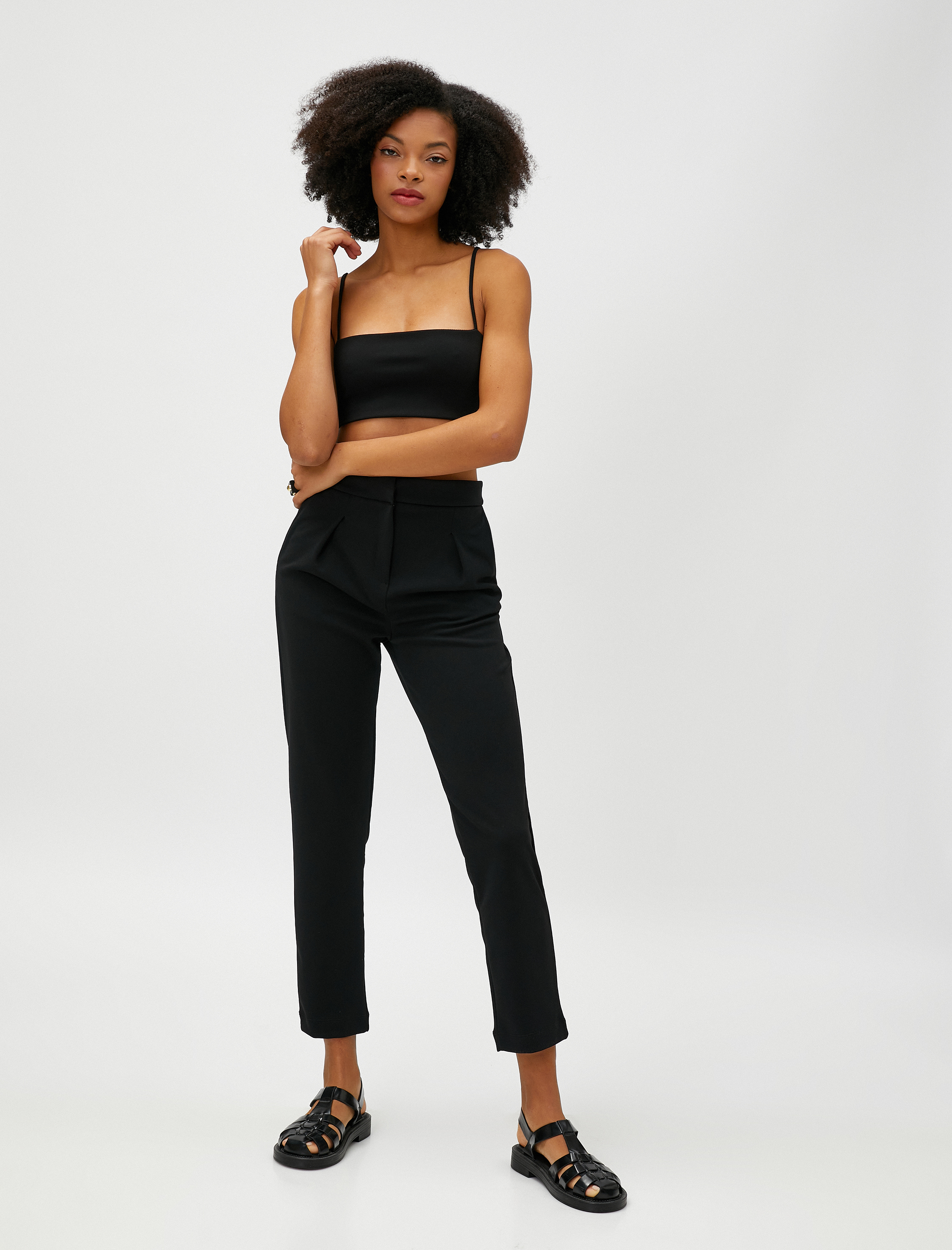   Havuç Pantolon Kumaş Pilise Detaylı Cepli