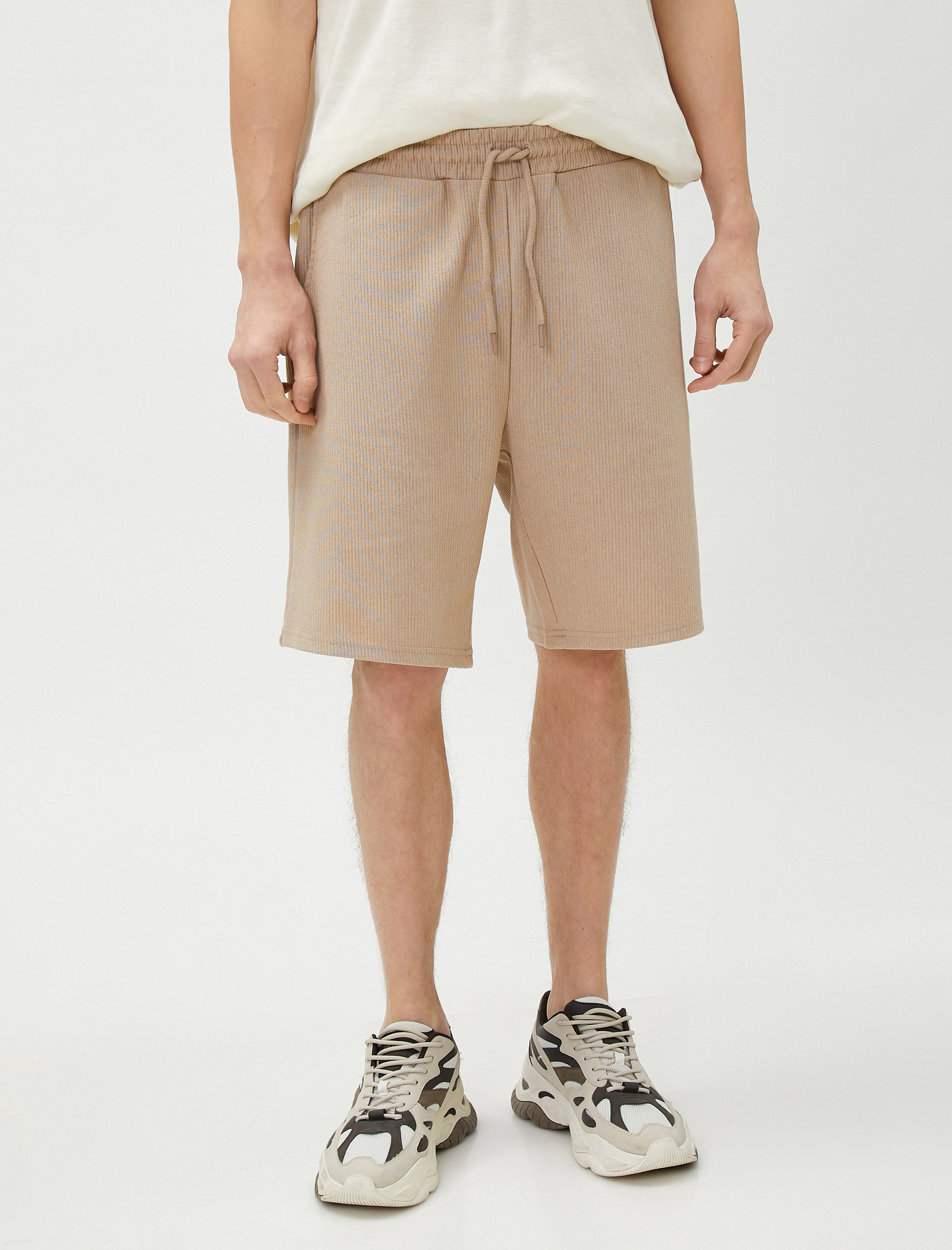   Beli Bağcıklı Şort Cep Detaylı Pamuklu