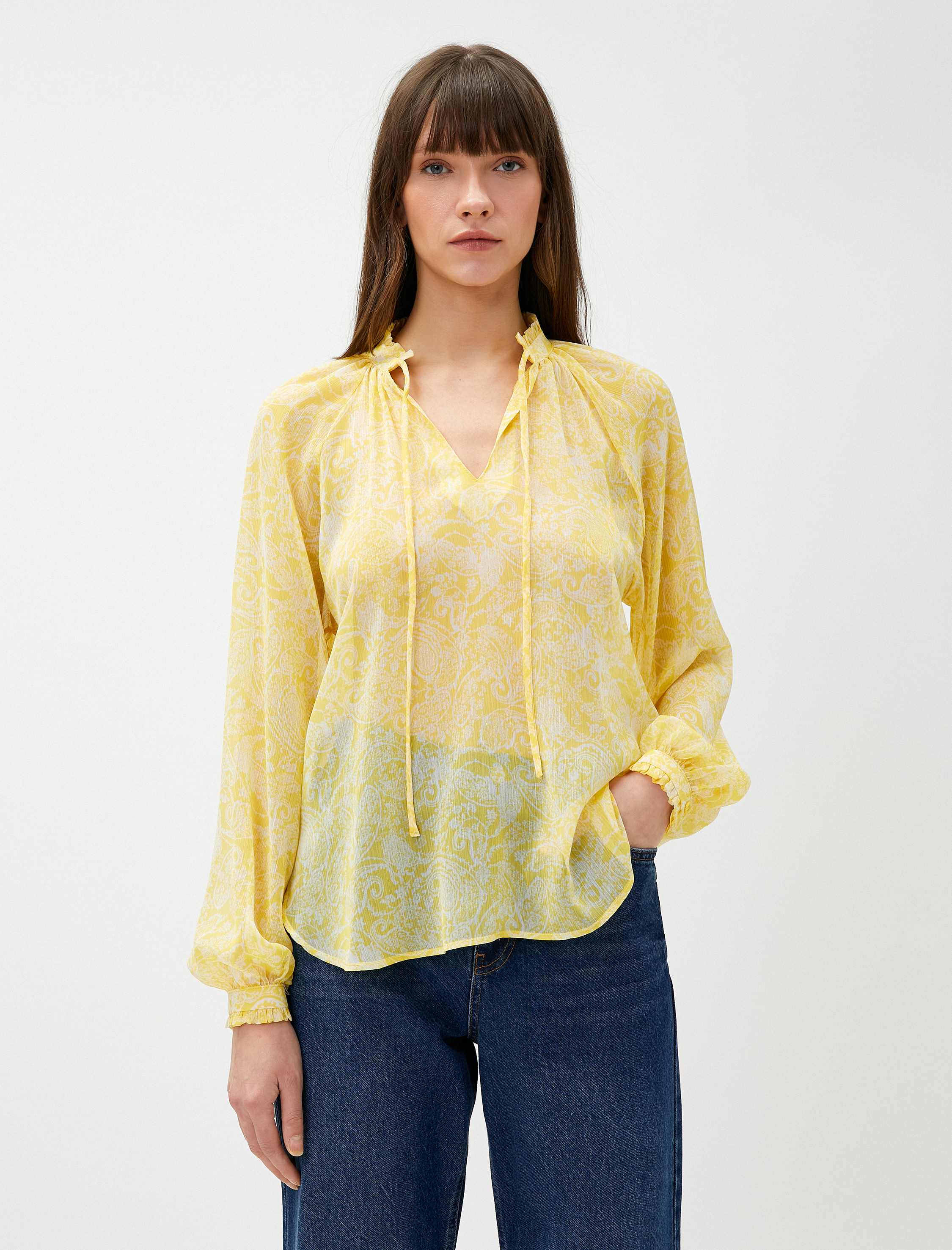   Çiçekli Bluz Uzun Kollu Yaka Detaylı