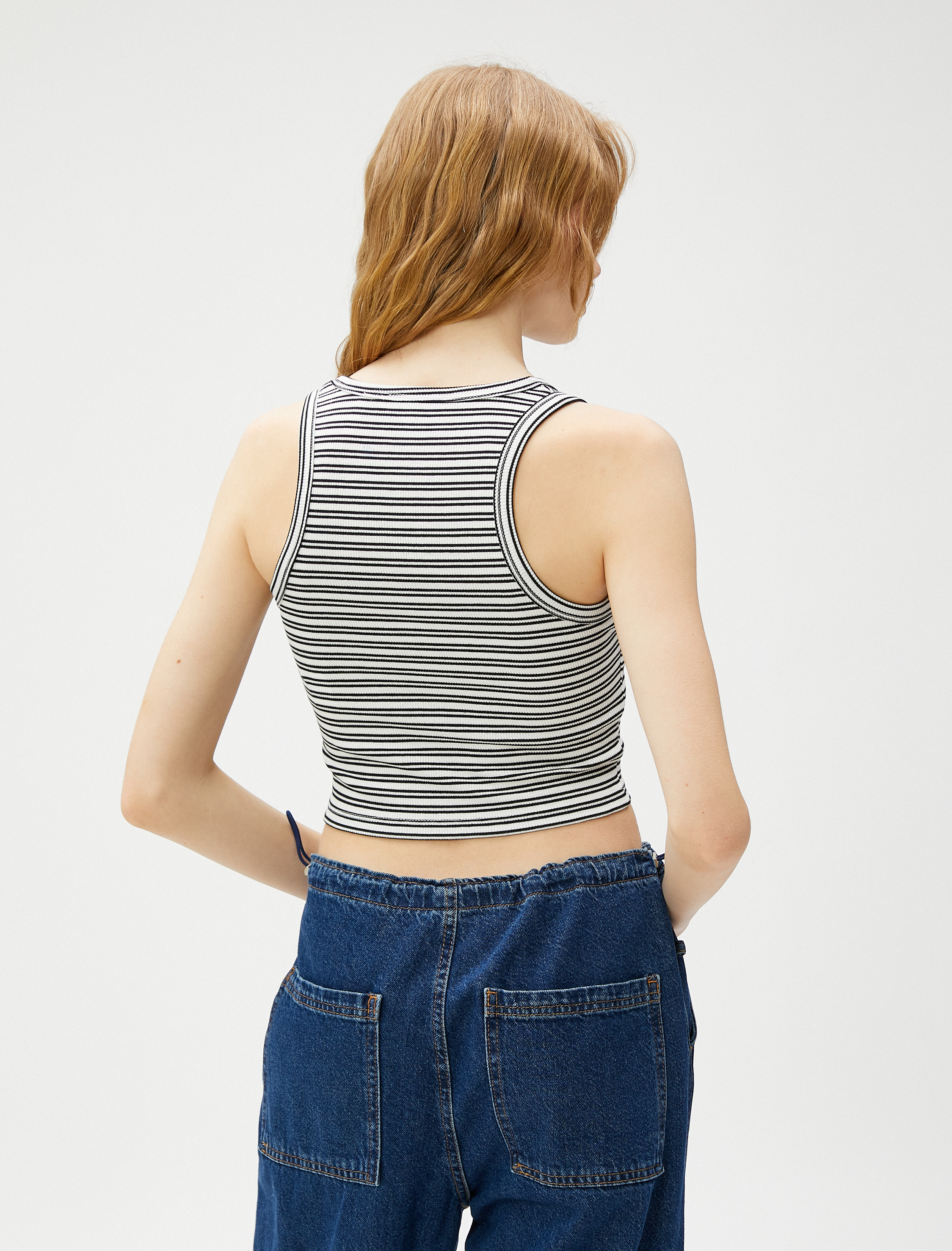   Crop Atlet Halter Yaka Dar Kesim