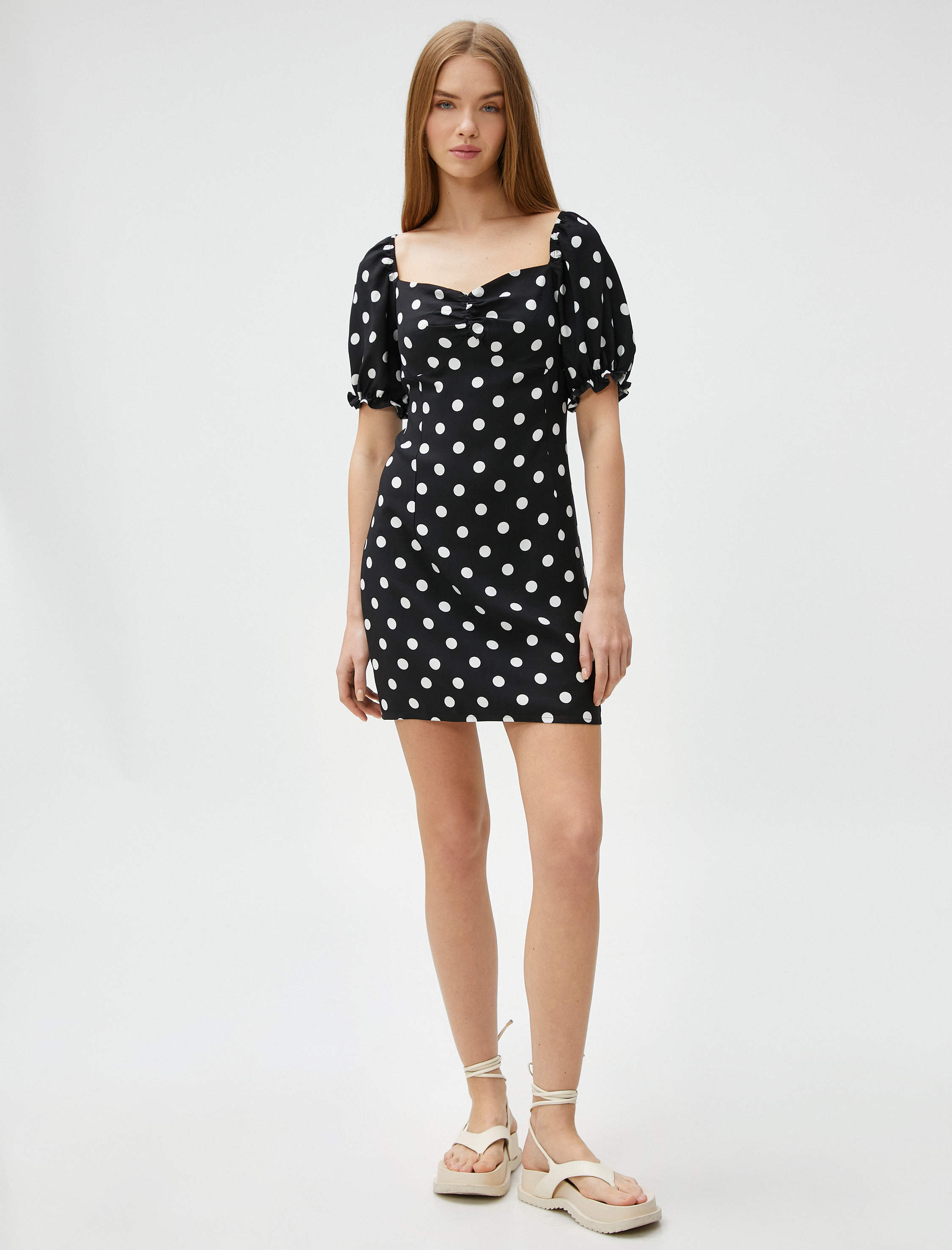   Mini Puantiyeli Elbise Balon Kollu Önü Drapeli