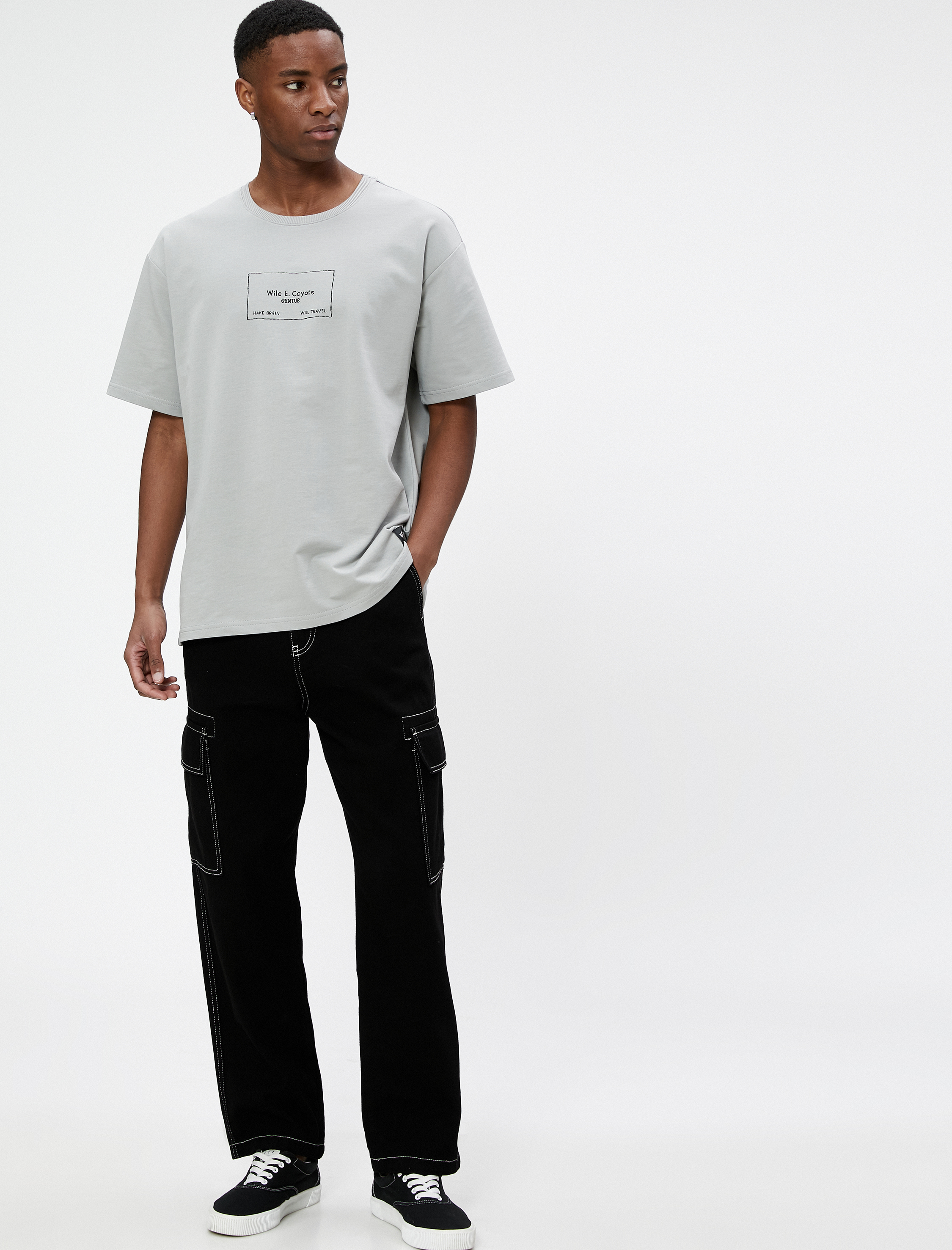   Looney Tunes Tazmanya Canavarı Oversize Tişört Lisanslı Baskılı