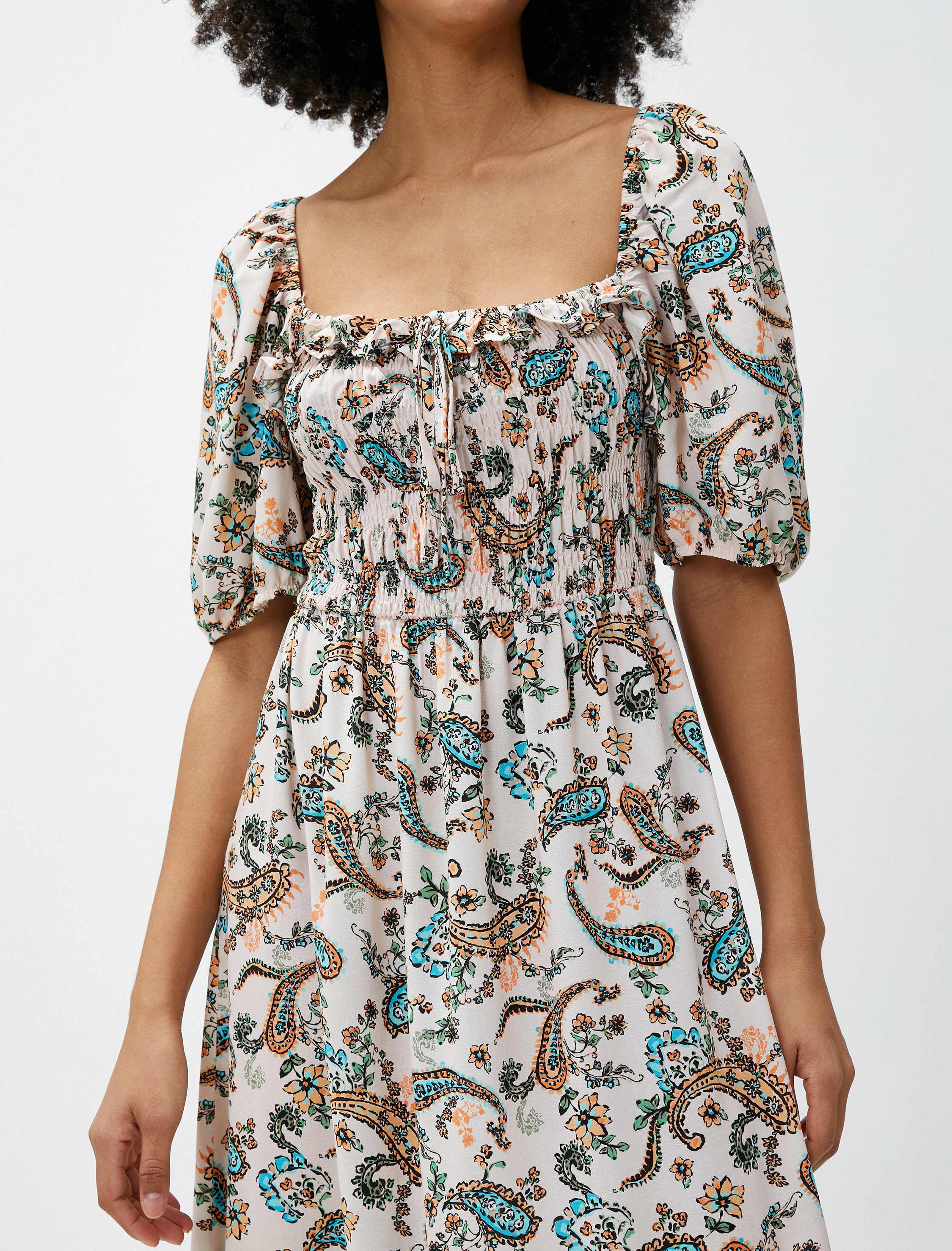   Viskon Elbise Midi Balon Kollu Kare Yaka Gipeli Bağlama Detaylı