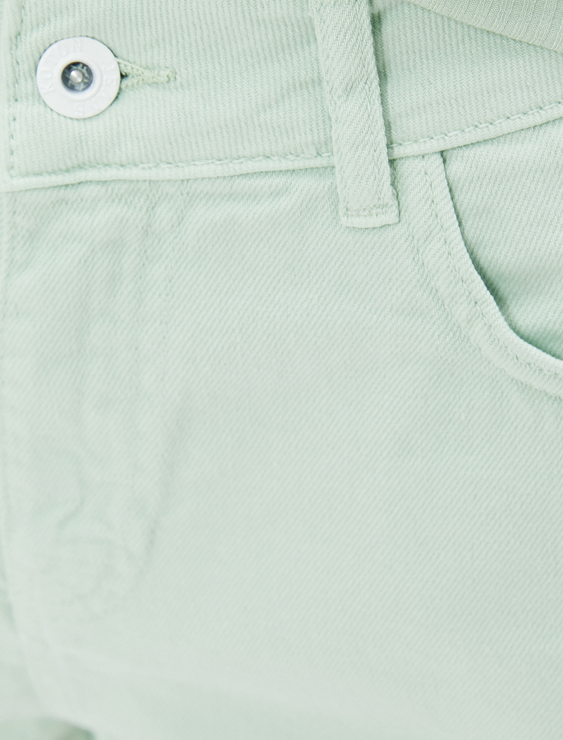   Cep Detaylı Mini Kot Şort