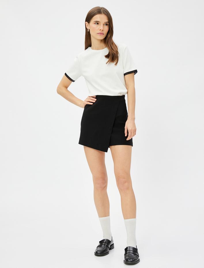  Biye Detaylı Tişört Kısa Kollu Pamuklu