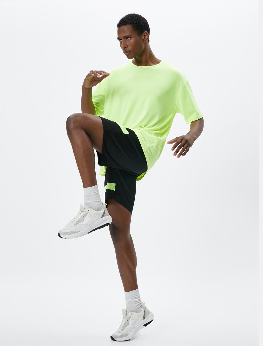   Spor Şort Neon Şerit Detaylı Beli Bağcıklı Cepli