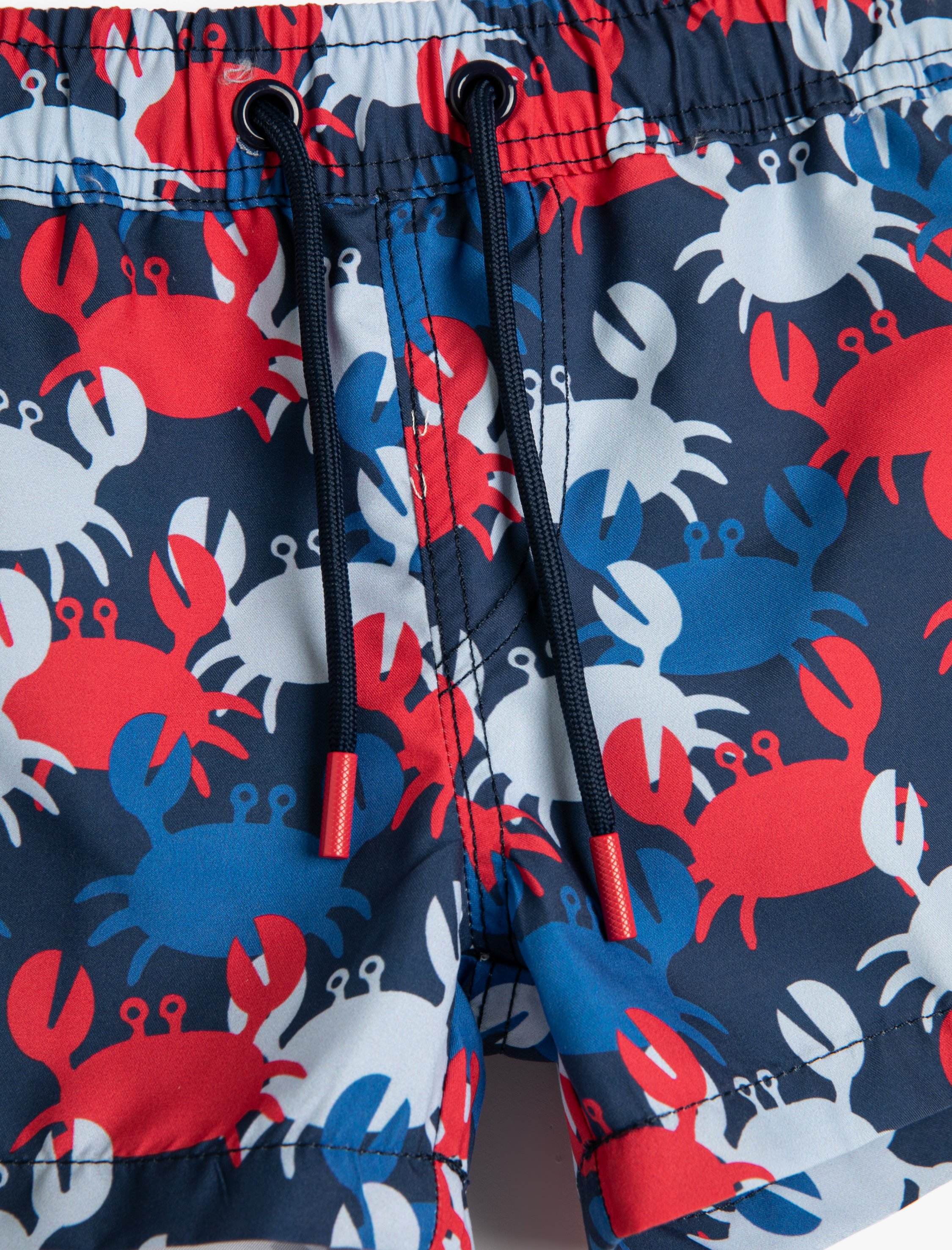  Erkek Çocuk Deniz Şortu Beli Bağlamalı Yengeç Baskılı File Astarlı