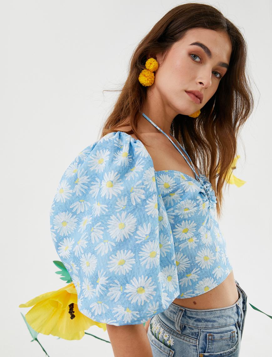   Papatyalı Yaka Detaylı Crop Bluz